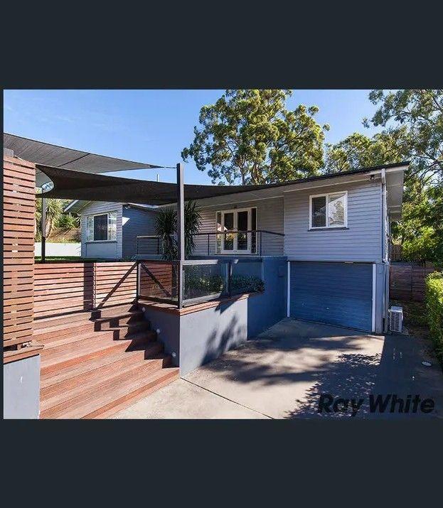Prop-GPT: House: QLD Stafford Heights, QLD 4053 Prime location