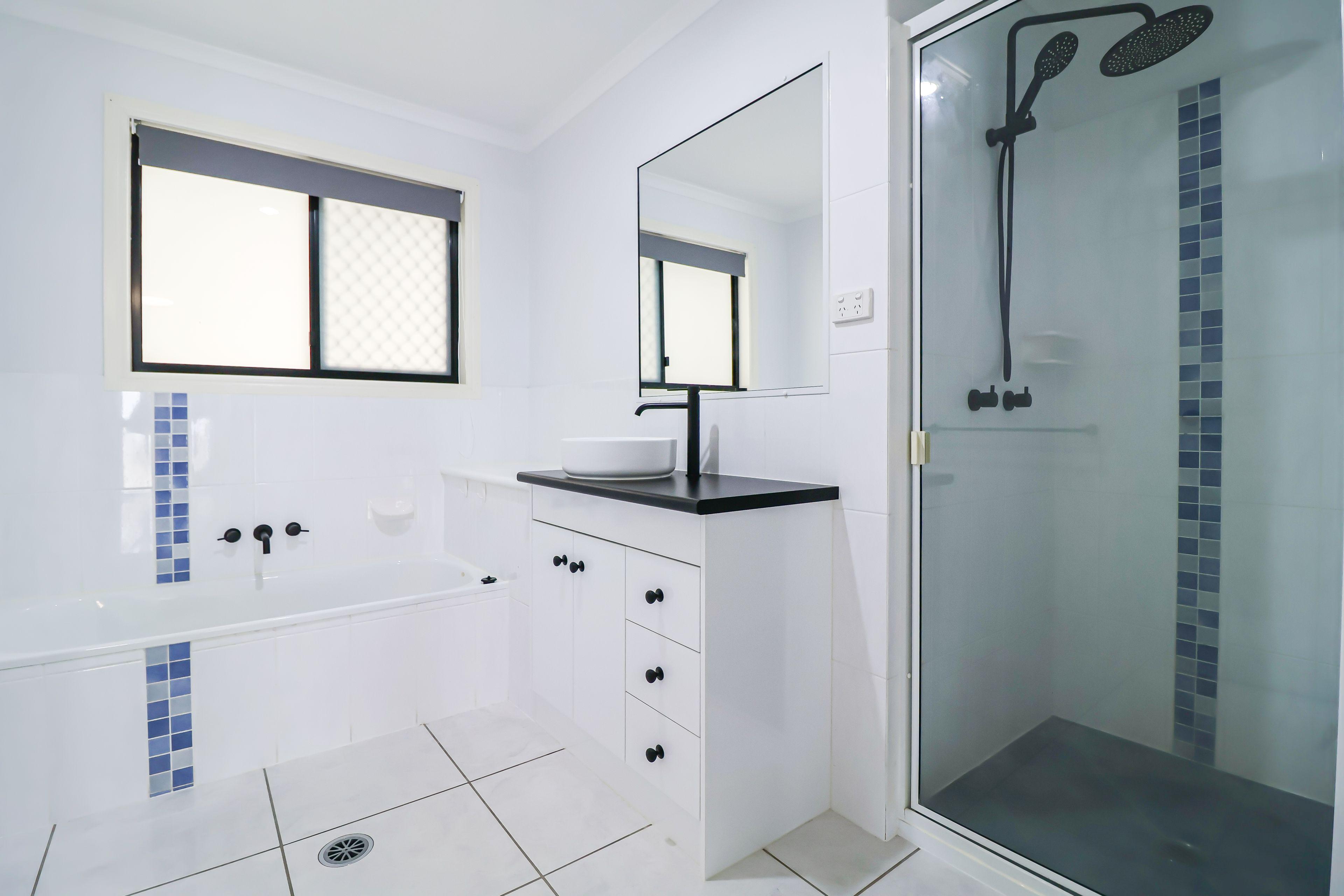 WELCOME TO 25 BAUHINIA STREET - WHERE COASTAL COMFORT MEETS EVERYDAY CONVENIENCE!