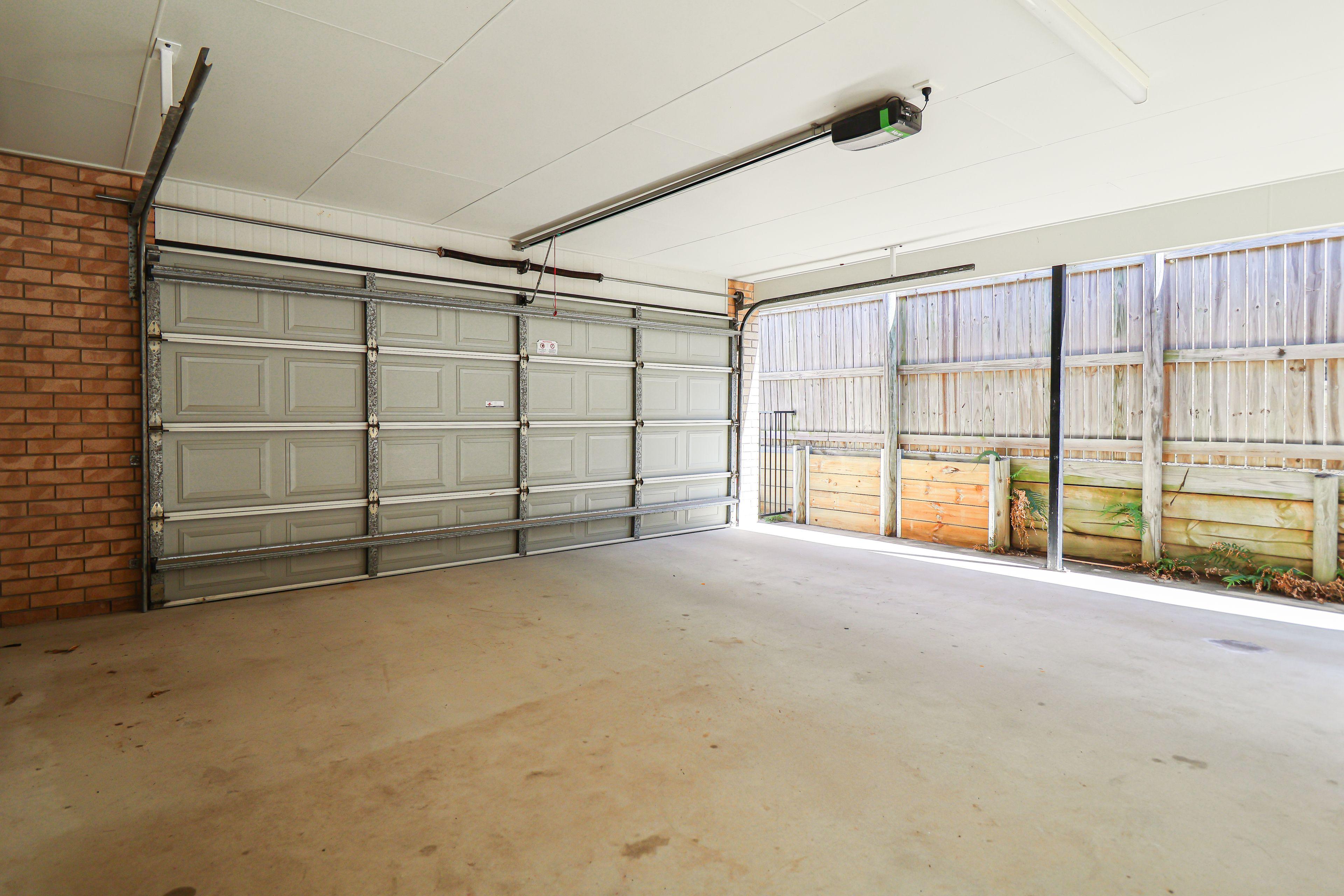 WELCOME TO 25 BAUHINIA STREET - WHERE COASTAL COMFORT MEETS EVERYDAY CONVENIENCE!