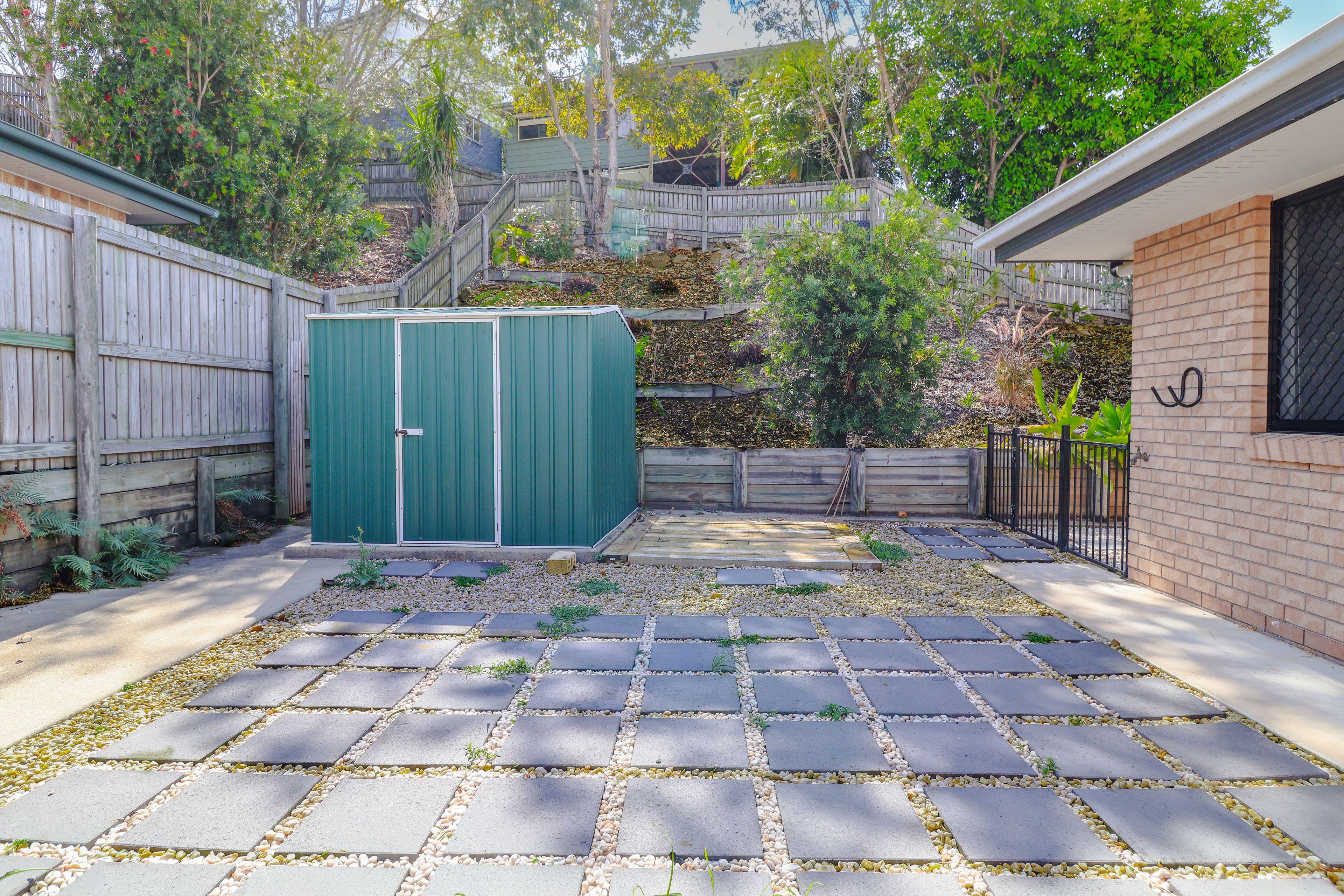 WELCOME TO 25 BAUHINIA STREET - WHERE COASTAL COMFORT MEETS EVERYDAY CONVENIENCE!