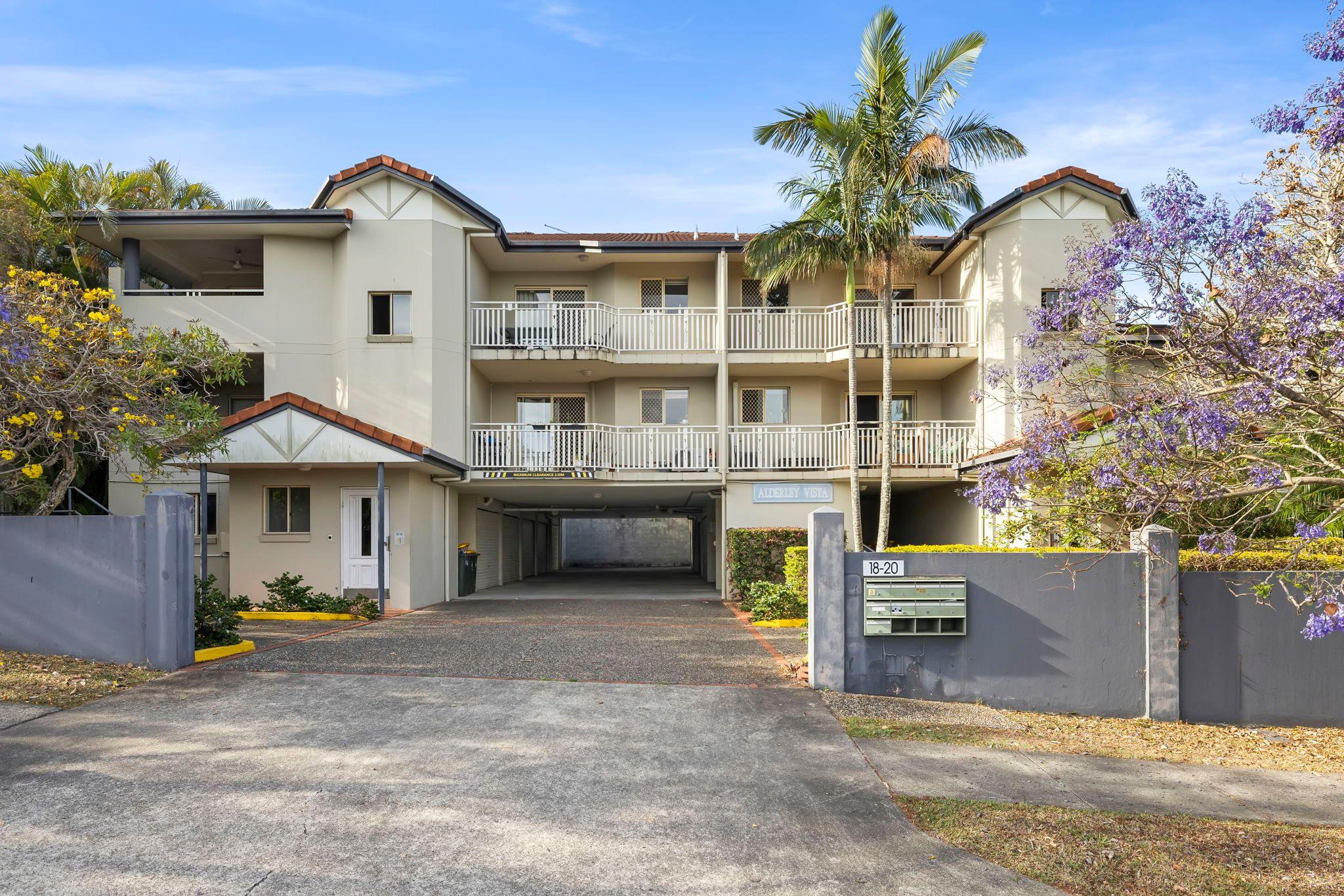 Prop-GPT: Apartment: QLD Alderley, QLD 4051 Modern Apartment in a Quiet Alderley Location