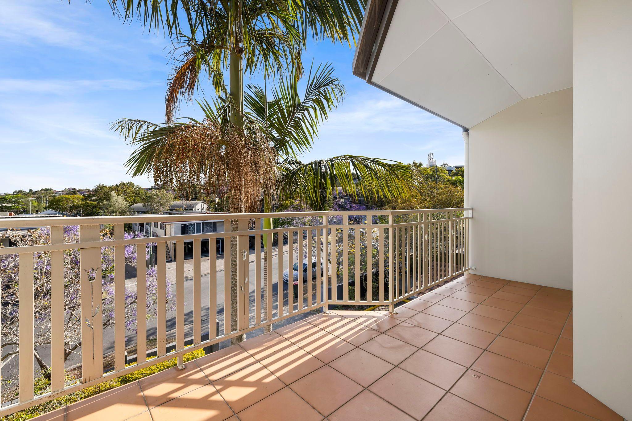 Modern Apartment in a Quiet Alderley Location