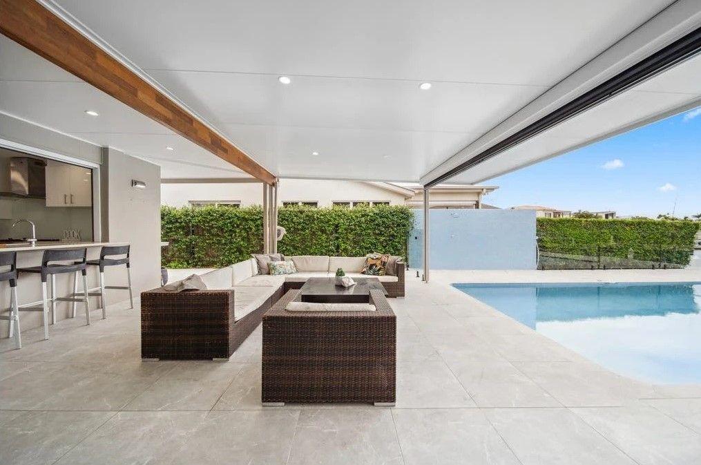 Exceptional Waterfront Residence in Prime Minyama location