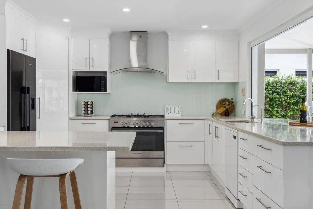 Exceptional Waterfront Residence in Prime Minyama location