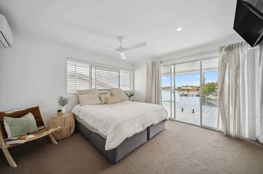 Exceptional Waterfront Residence in Prime Minyama location