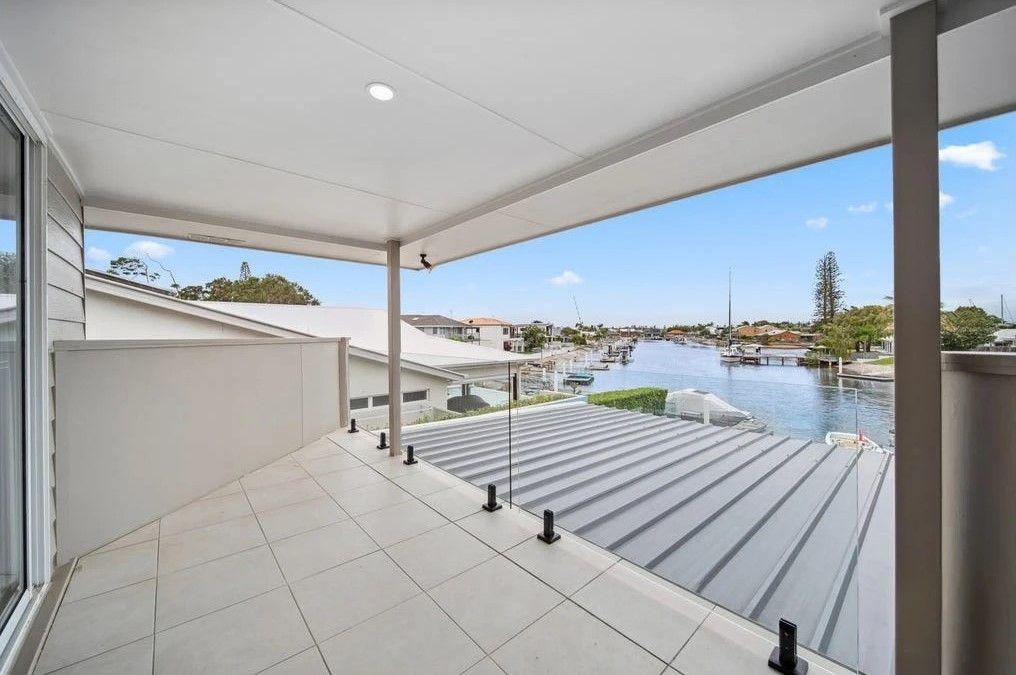 Exceptional Waterfront Residence in Prime Minyama location