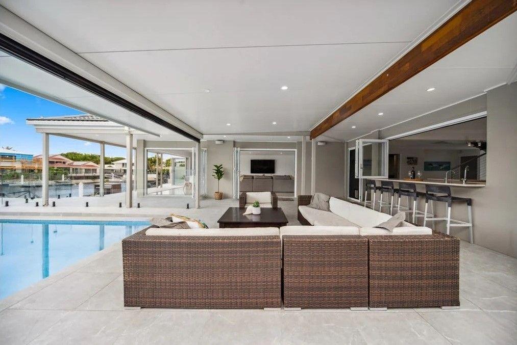 Exceptional Waterfront Residence in Prime Minyama location