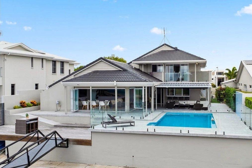 Exceptional Waterfront Residence in Prime Minyama location