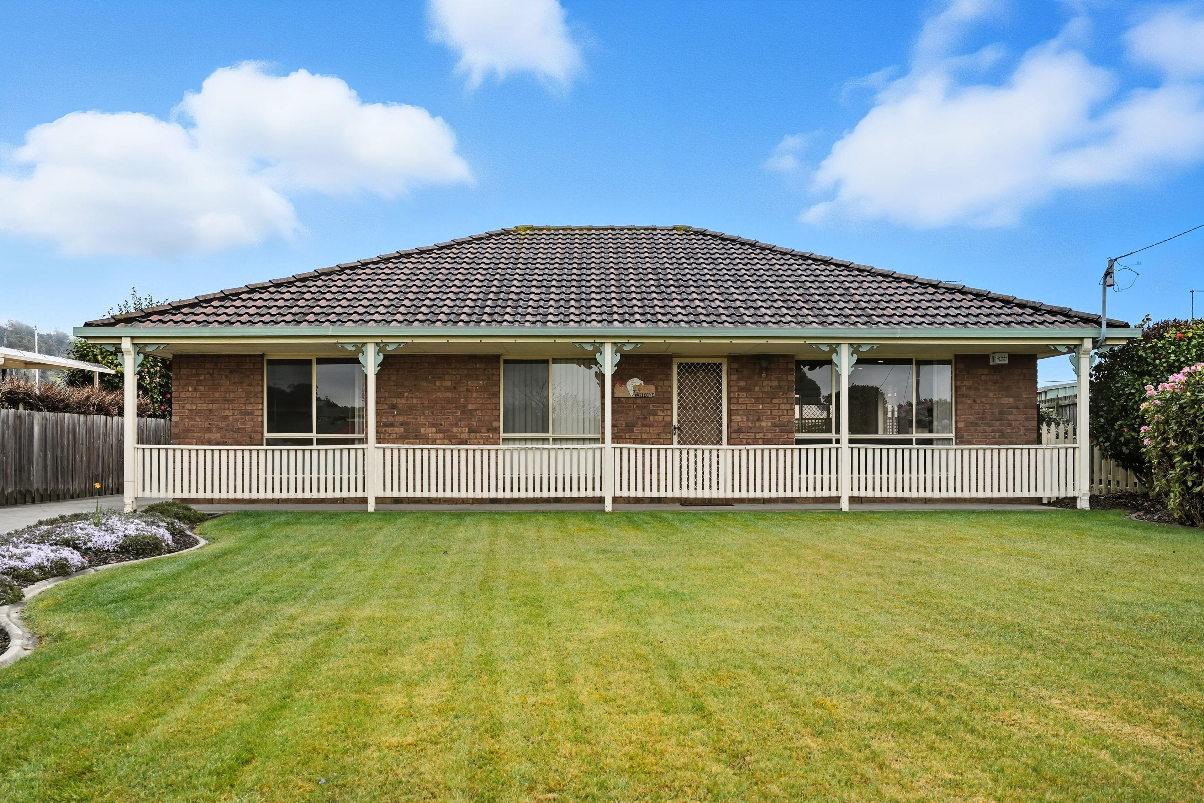 Open and spacious, comfortable living!: TAS Hadspen, TAS 7290 House | Prop-GPT the AI-Powered Property Portal