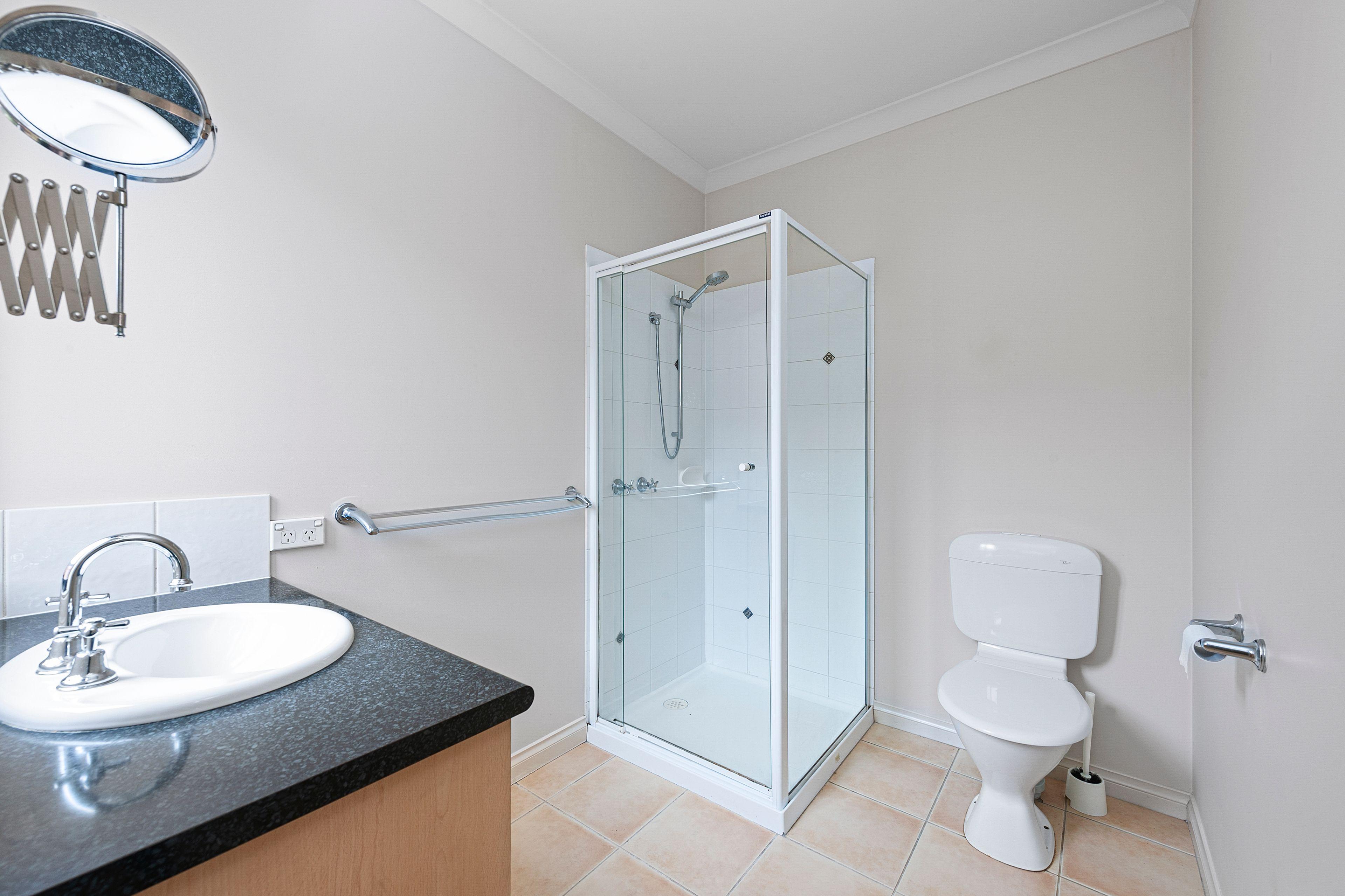 Family-Friendly 4-Bedroom Home in a Quiet Neighbourhood