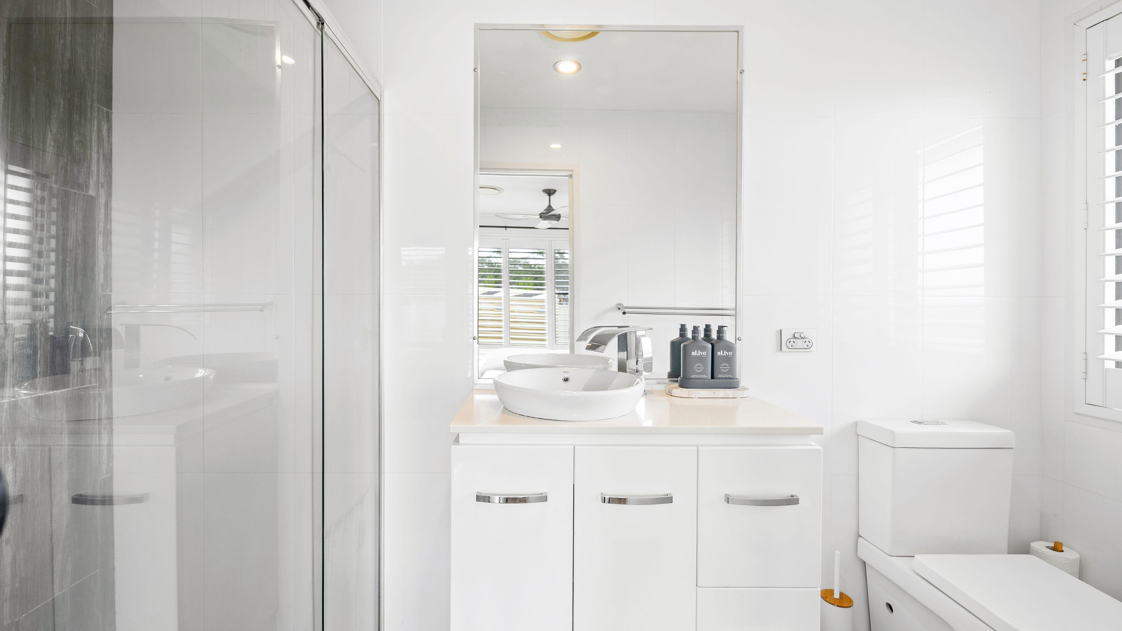 Modern family home in flood free location