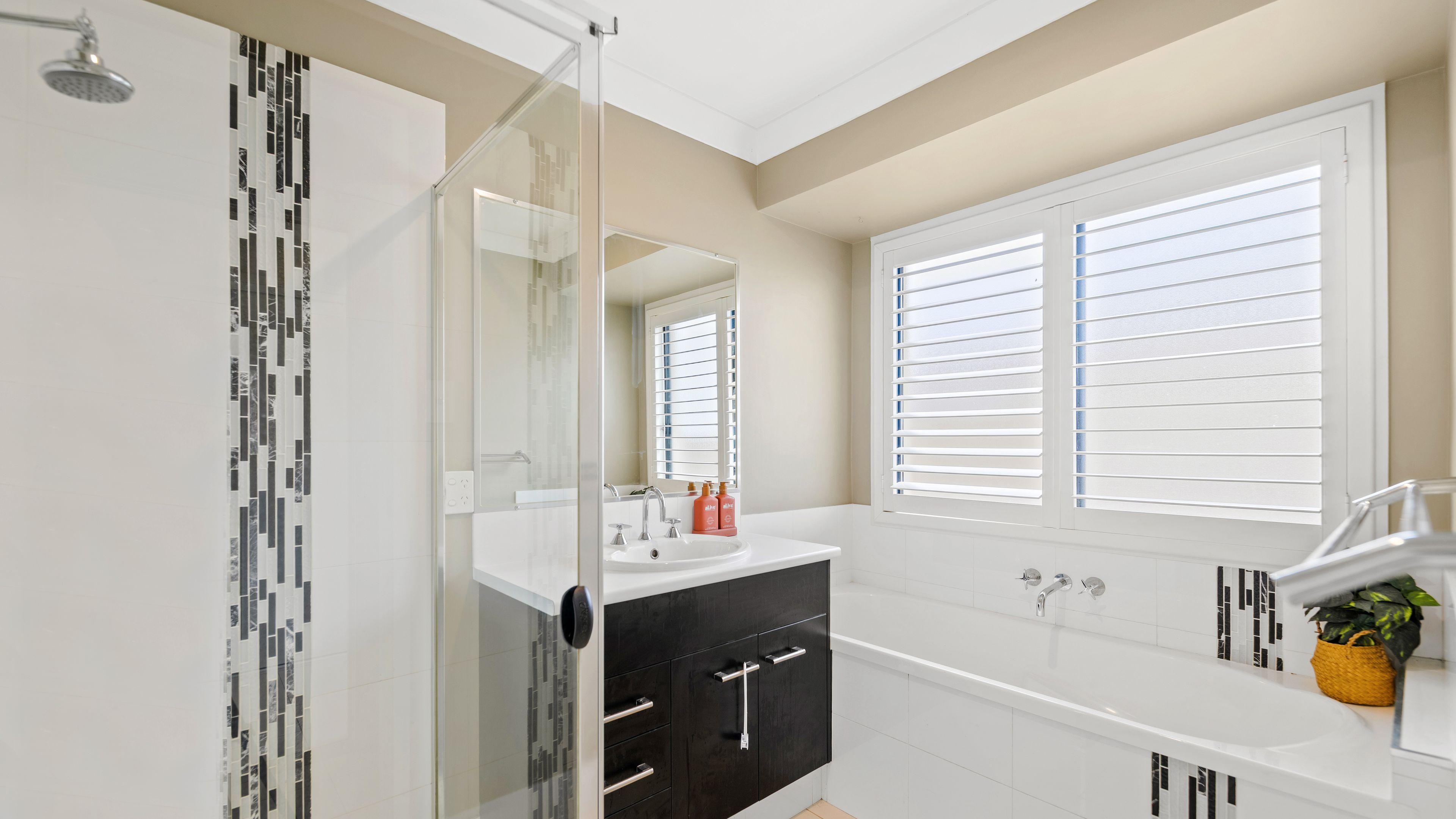 Modern family home in flood free location