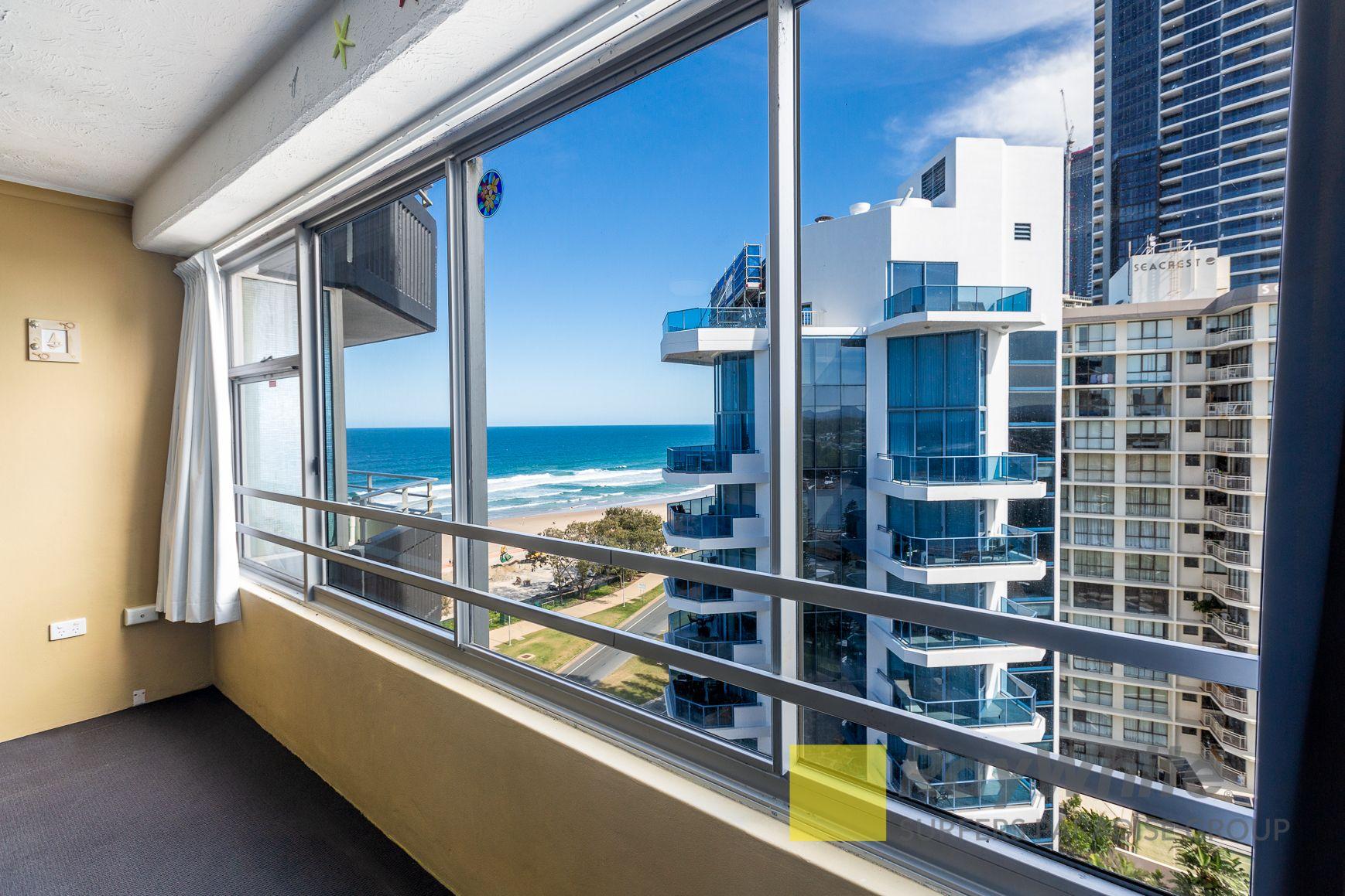 Prop-GPT: Apartment: QLD Surfers Paradise, QLD 4217 SPACIOUS STUDIO APARTMENT