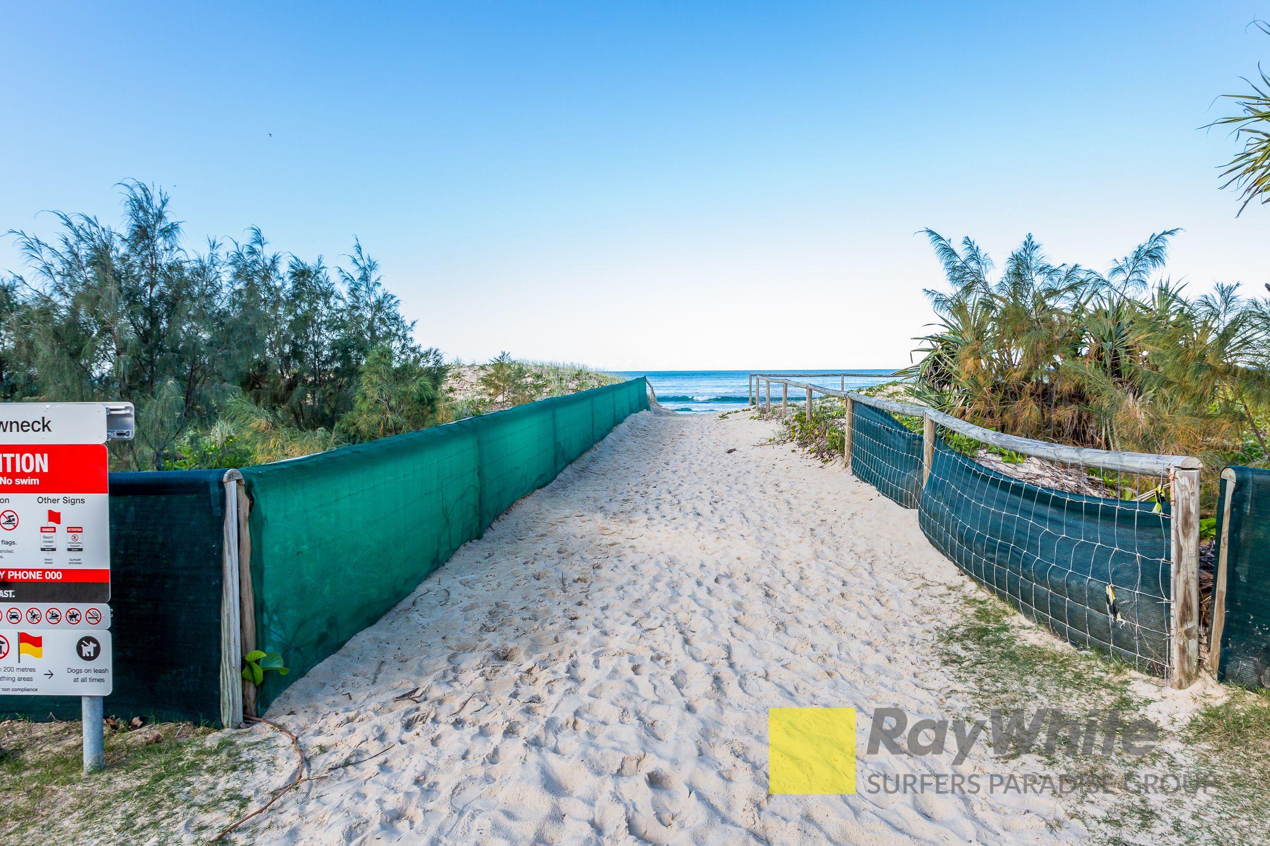 SPACIOUS STUDIO APARTMENT