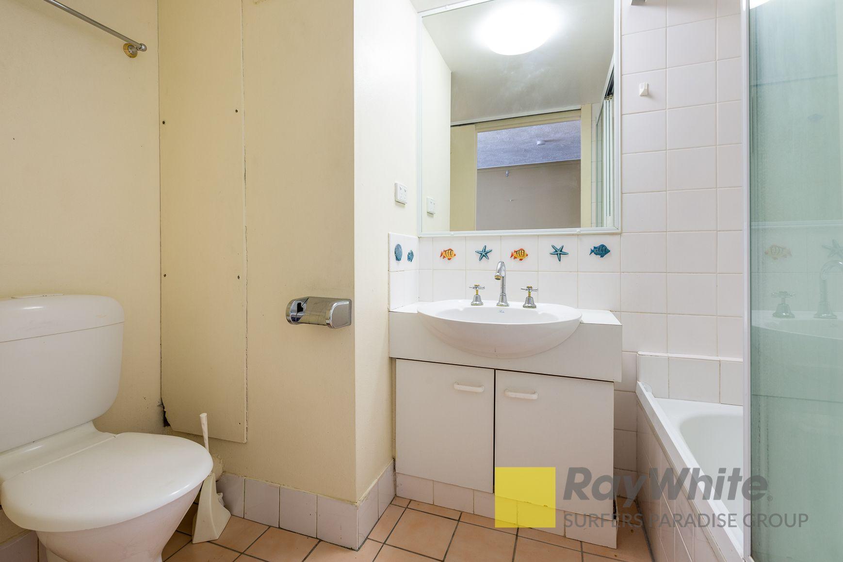 SPACIOUS STUDIO APARTMENT