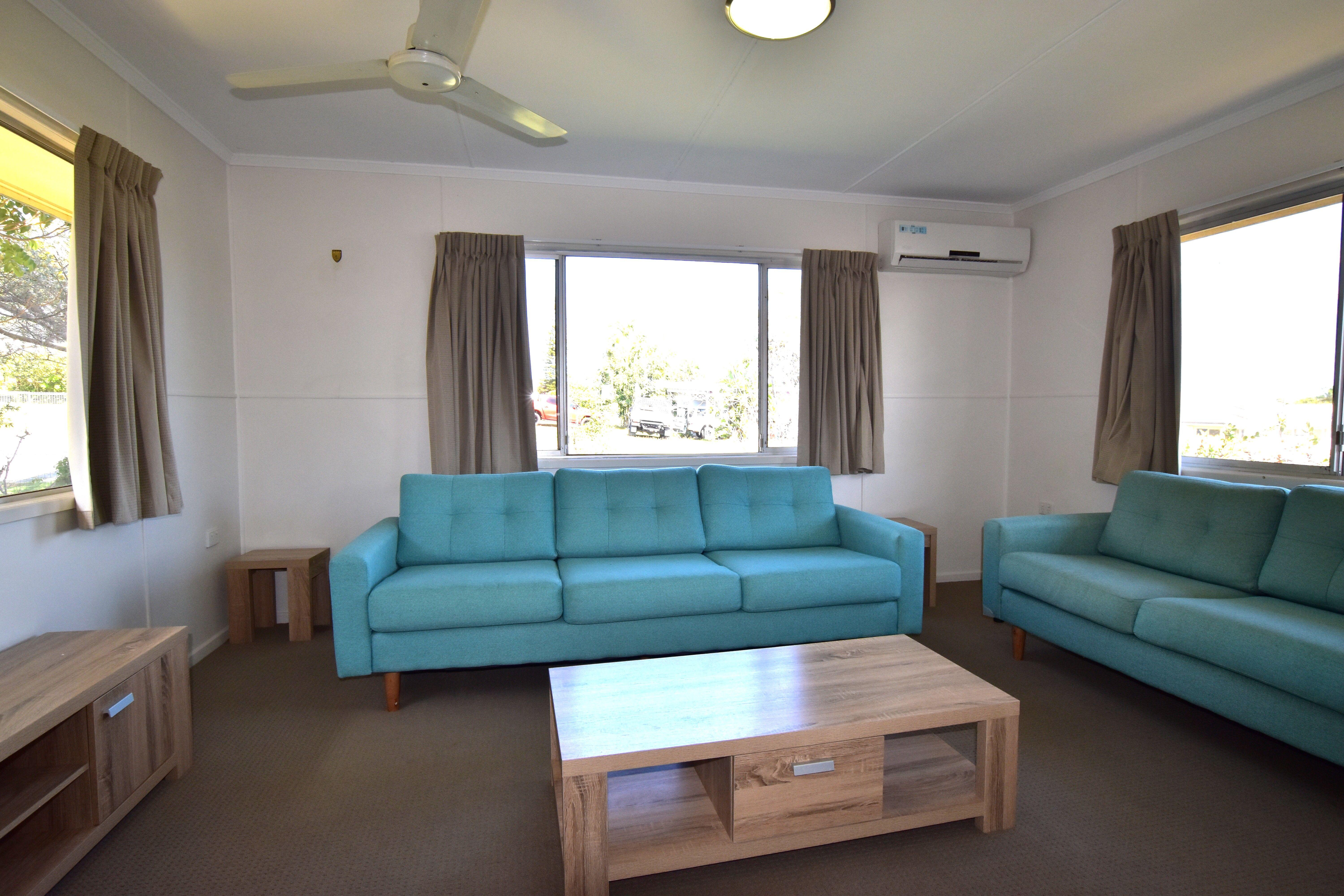 BREAK LEASE - FULLY FURNISHED with YARD MAINTENANCE INCLUDED