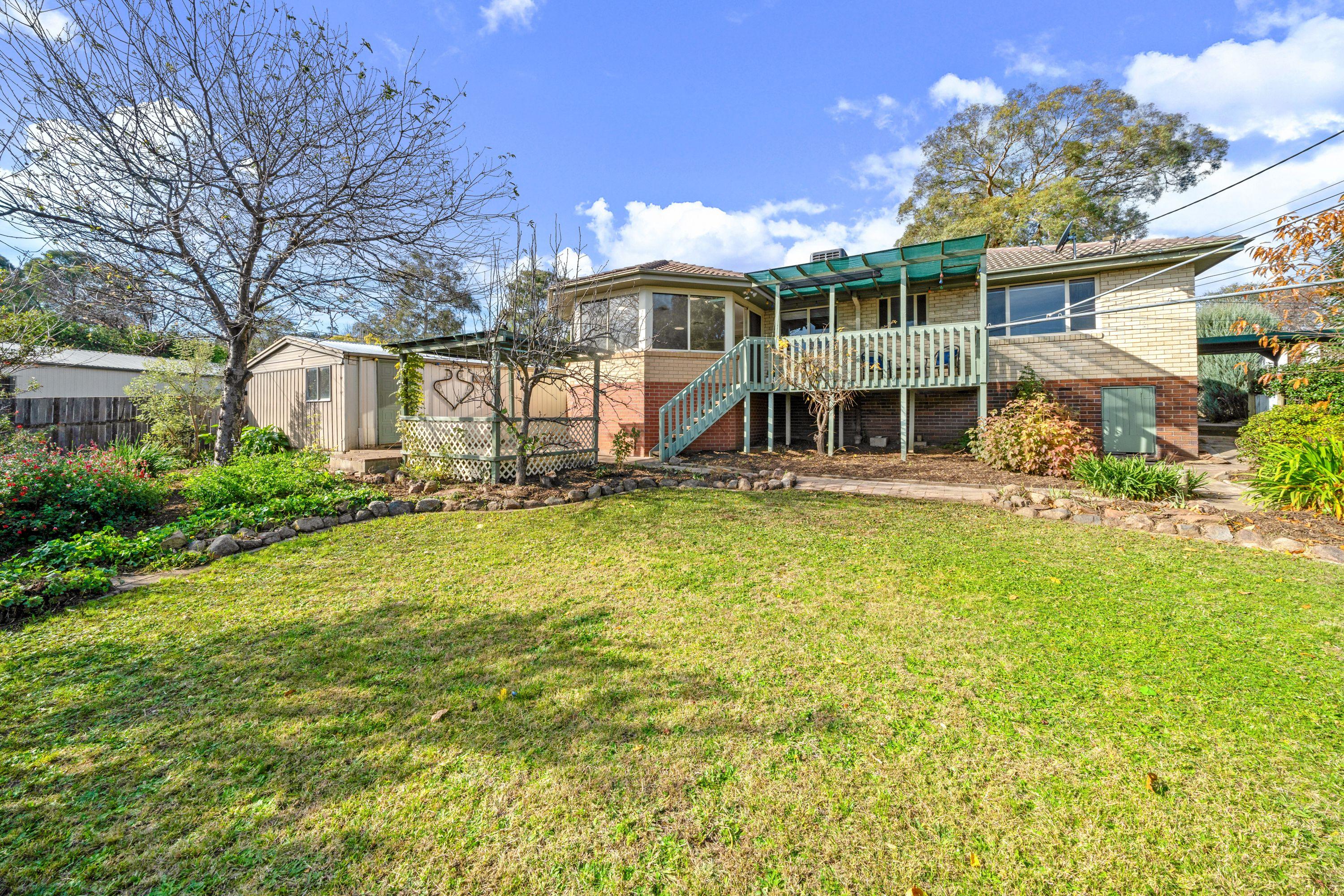 Prop-GPT: House: ACT Macgregor, ACT 2615 Expansive Macgregor Family Residence