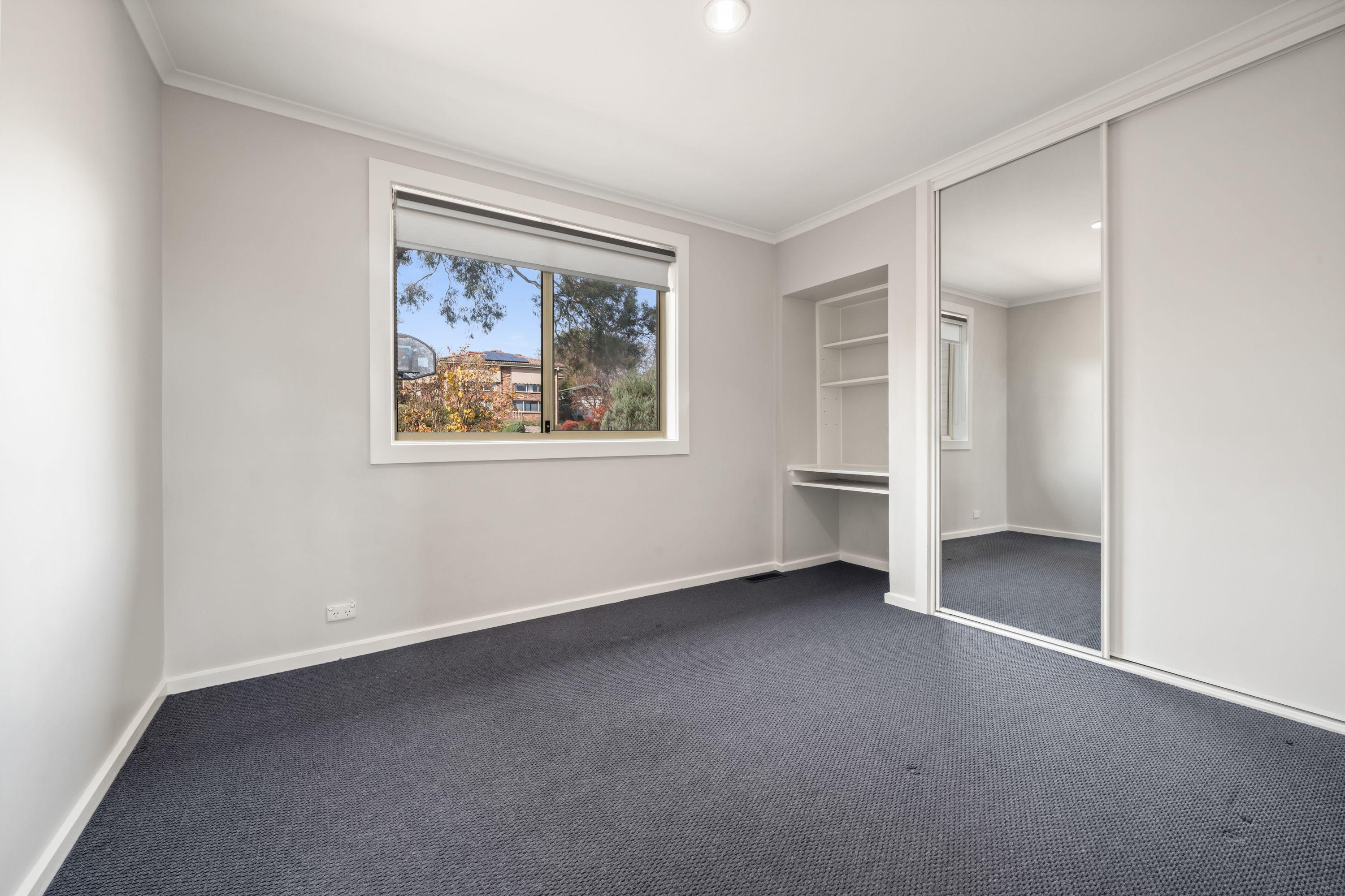 Expansive Macgregor Family Residence