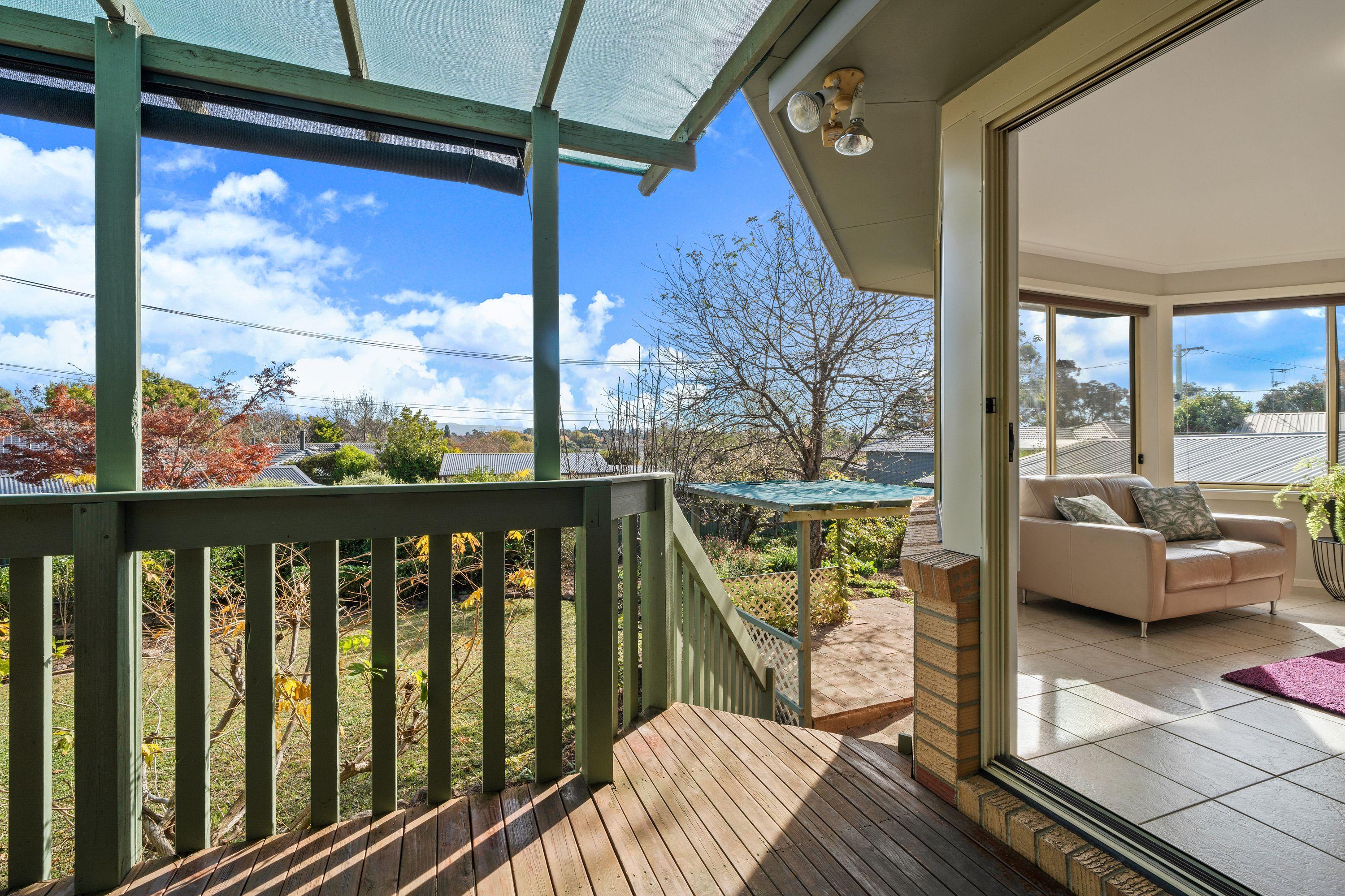 Expansive Macgregor Family Residence