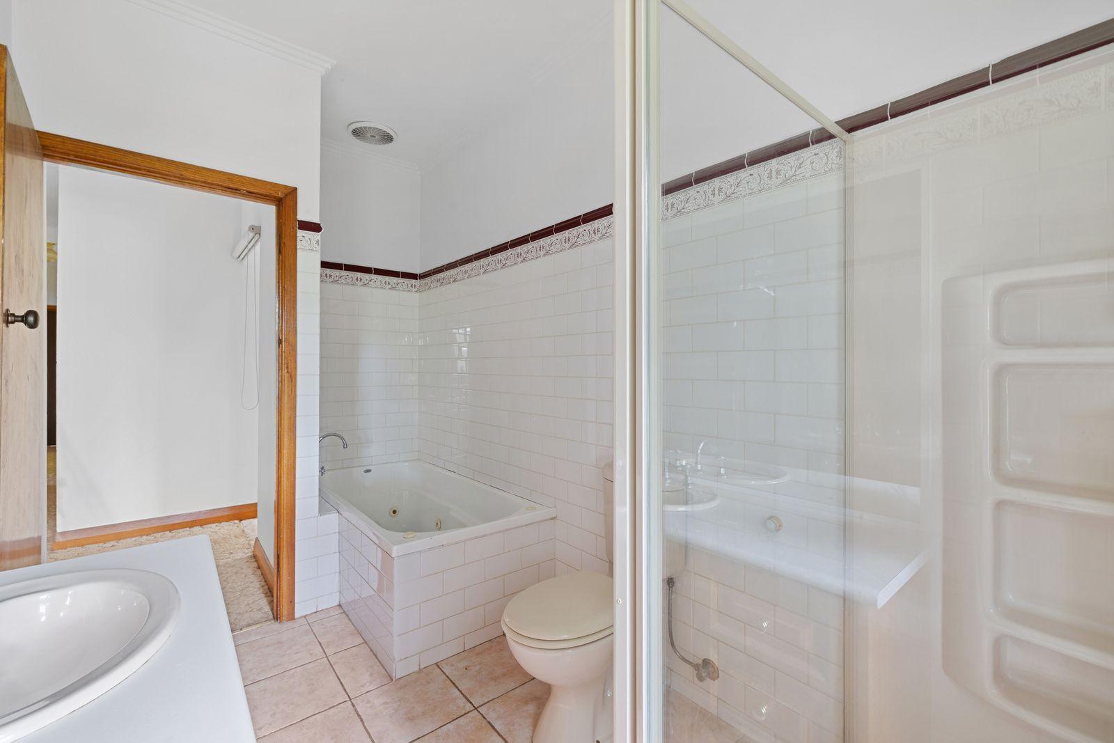 Privacy, charm & convenience