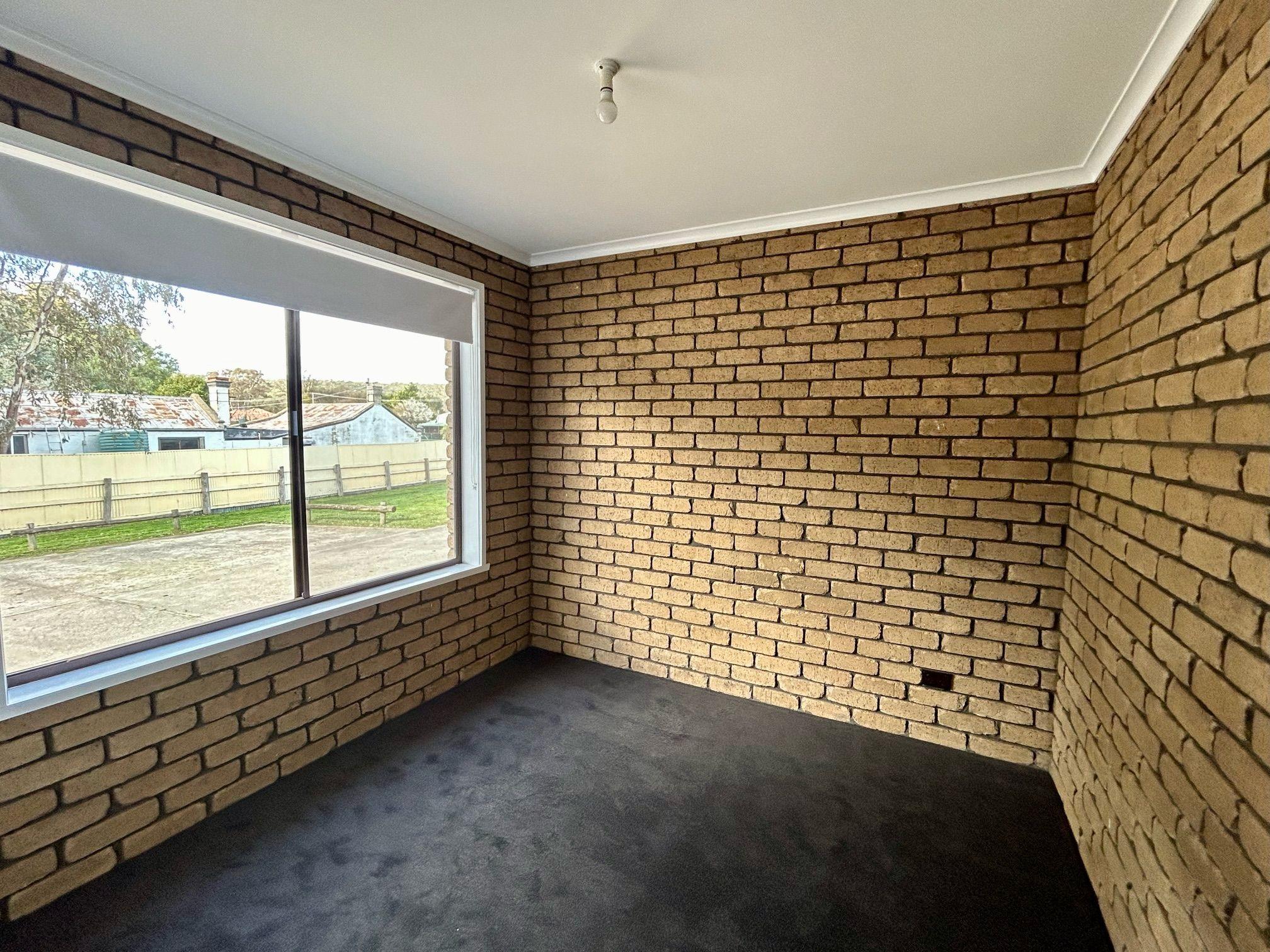 Newly Renovated Unit