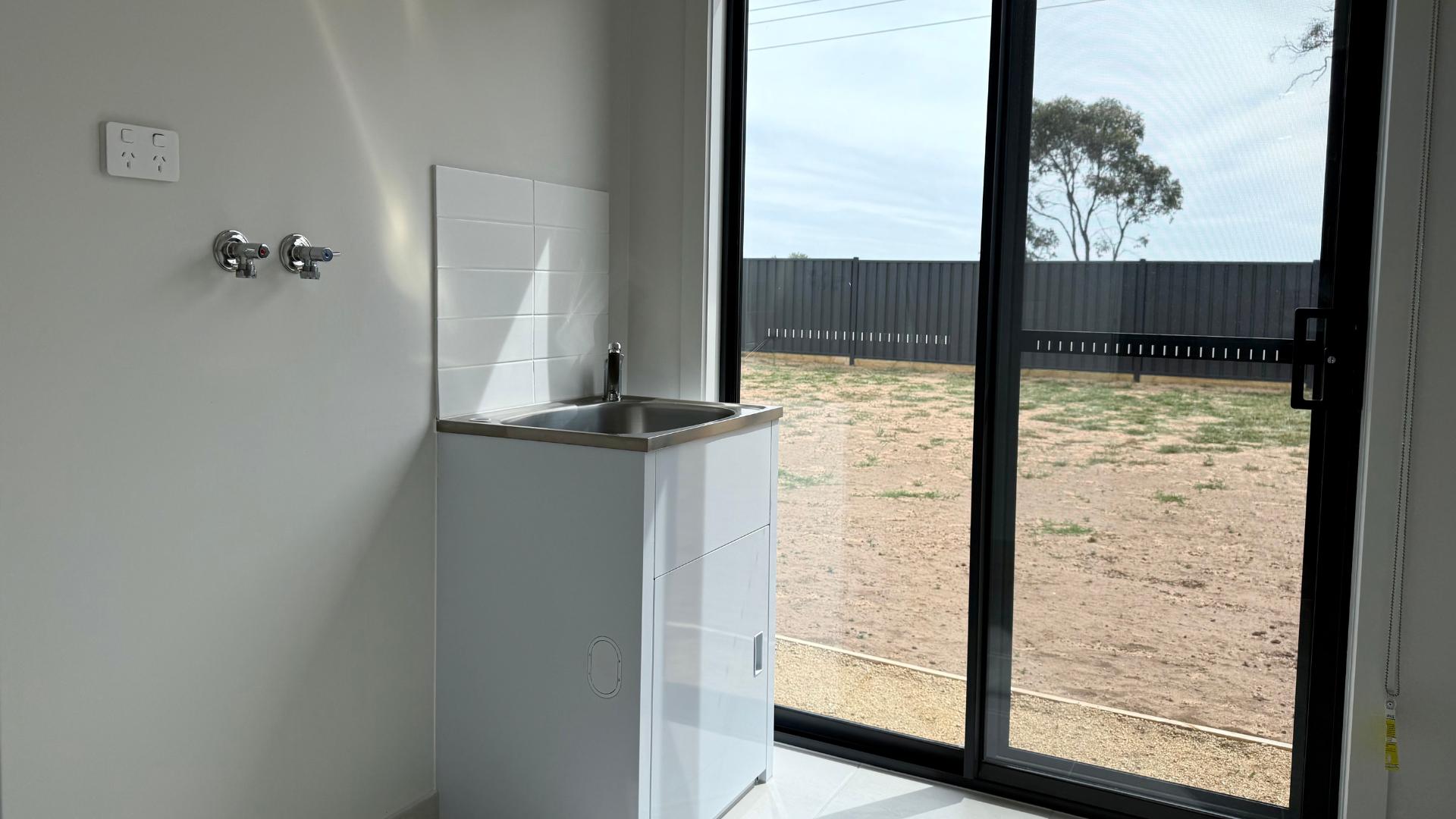 Brand-New 4-Bedroom Family Home - Silkwater Plains Estate, Tatura