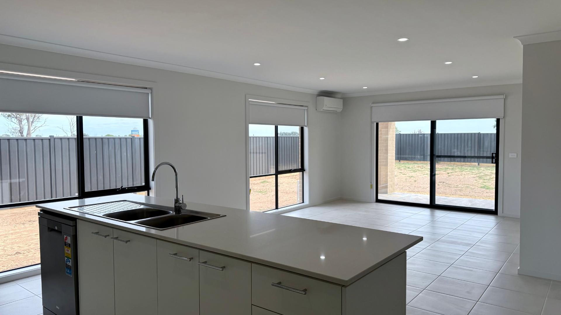 Brand-New 4-Bedroom Family Home - Silkwater Plains Estate, Tatura