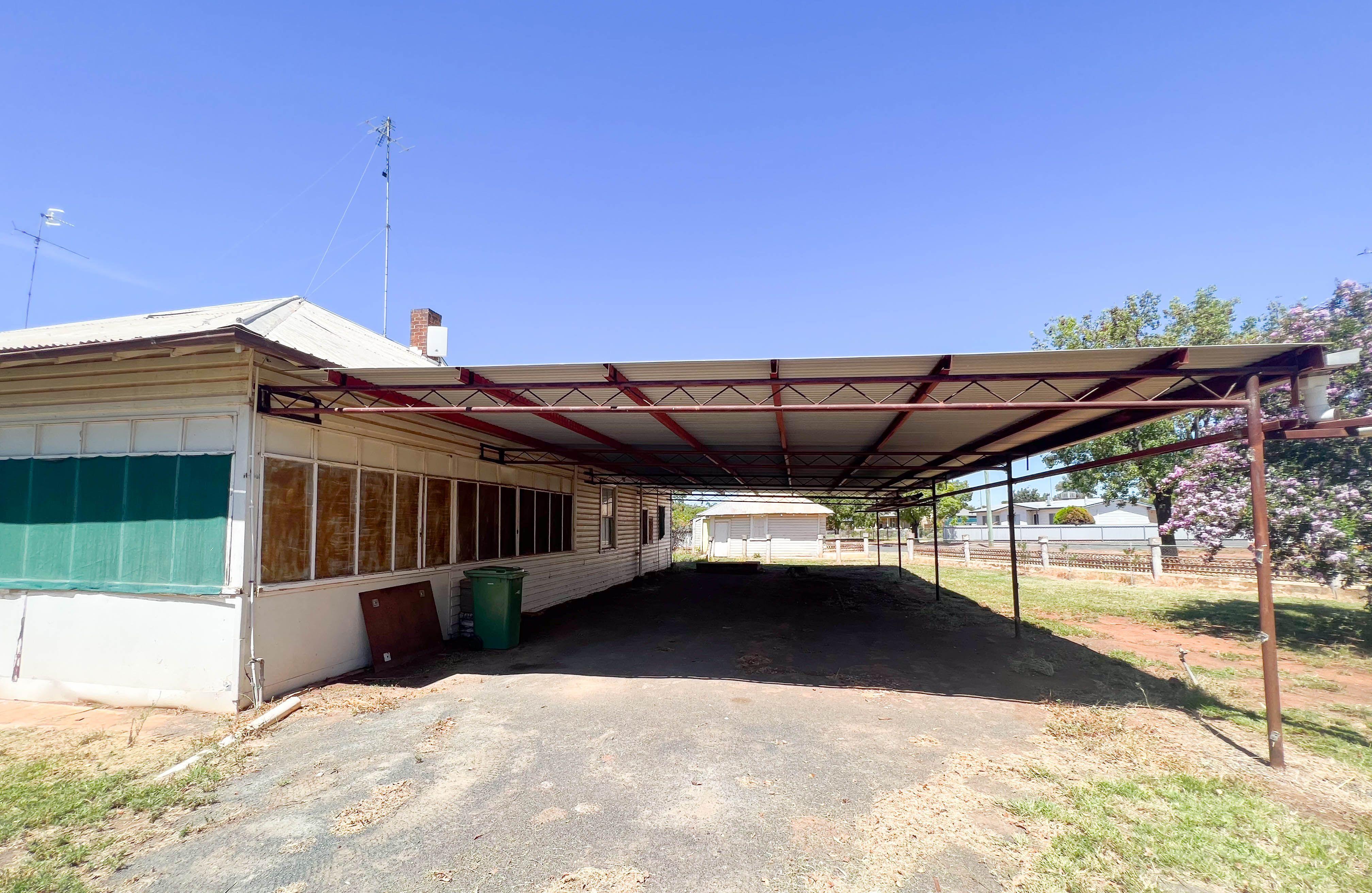 3 Bedroom 1 Bathroom Home