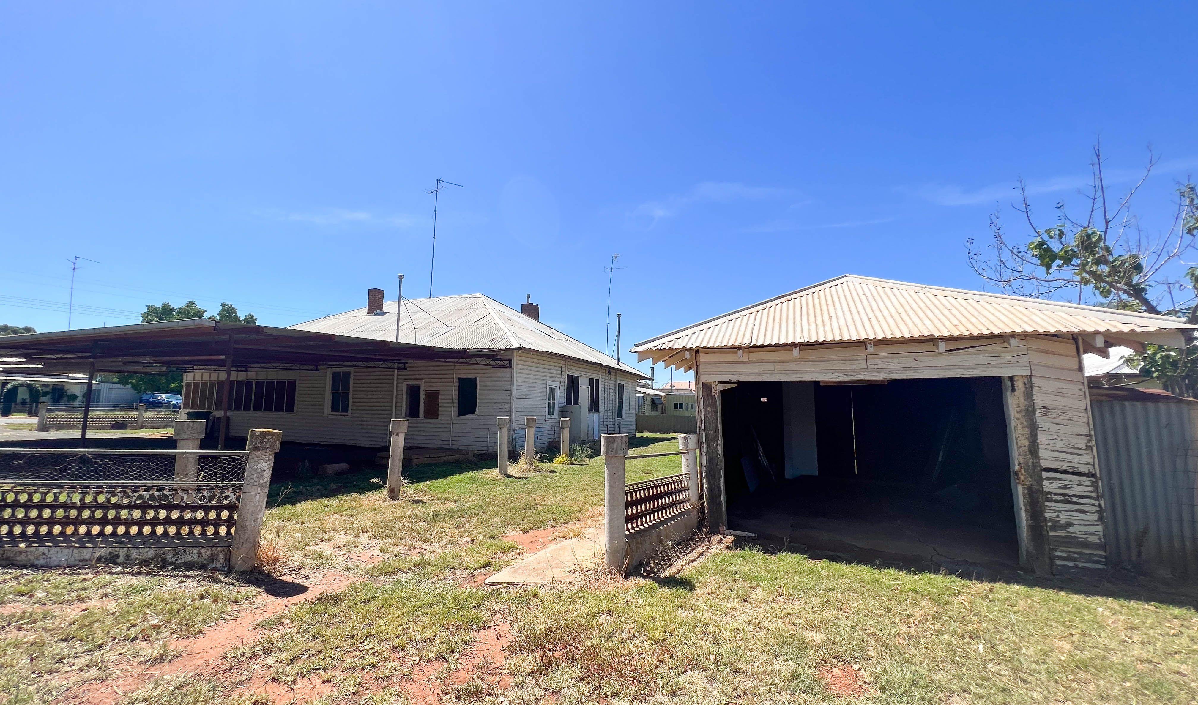 3 Bedroom 1 Bathroom Home