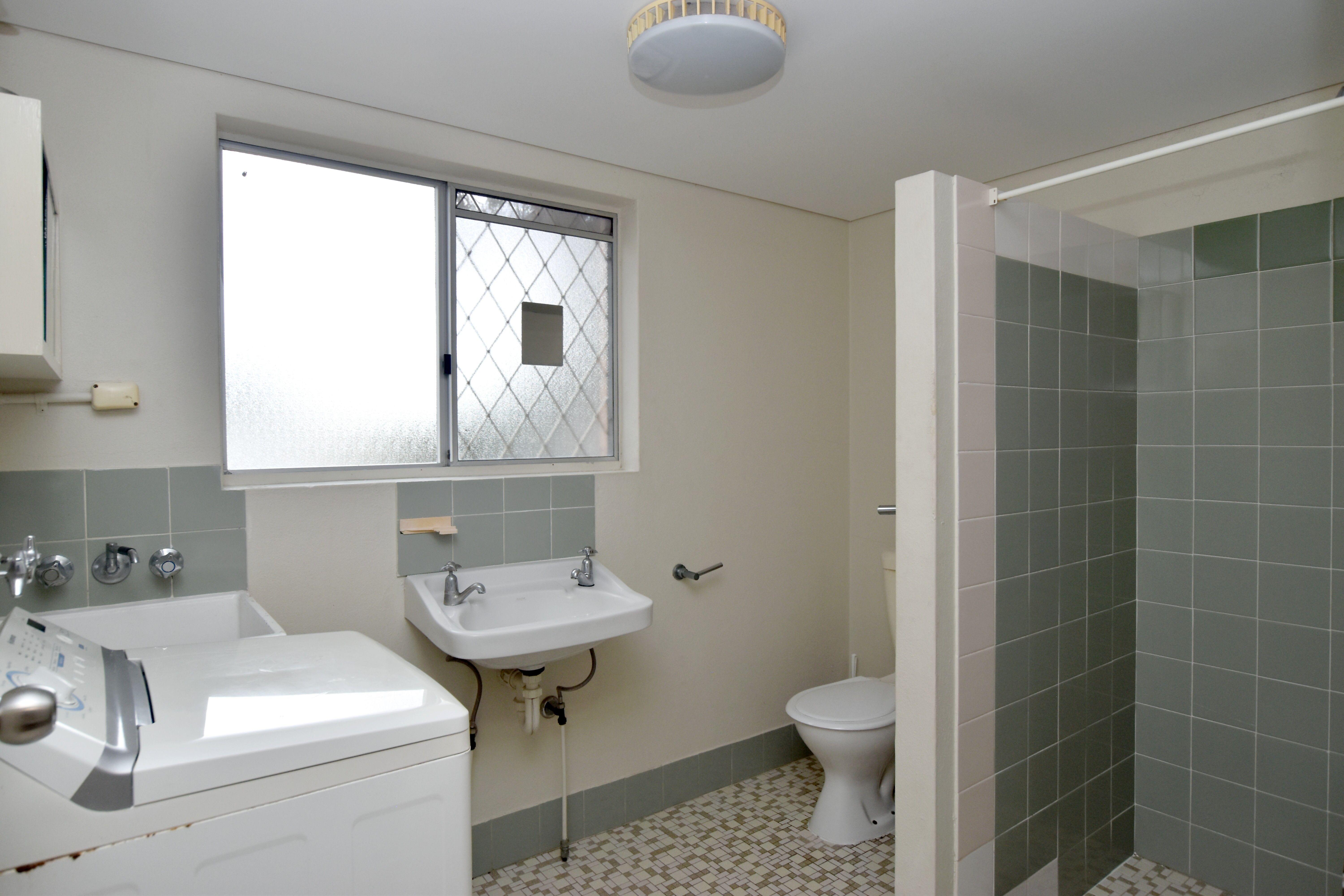 SELF CONTAINED APARTMENT - GLADSTONE CBD