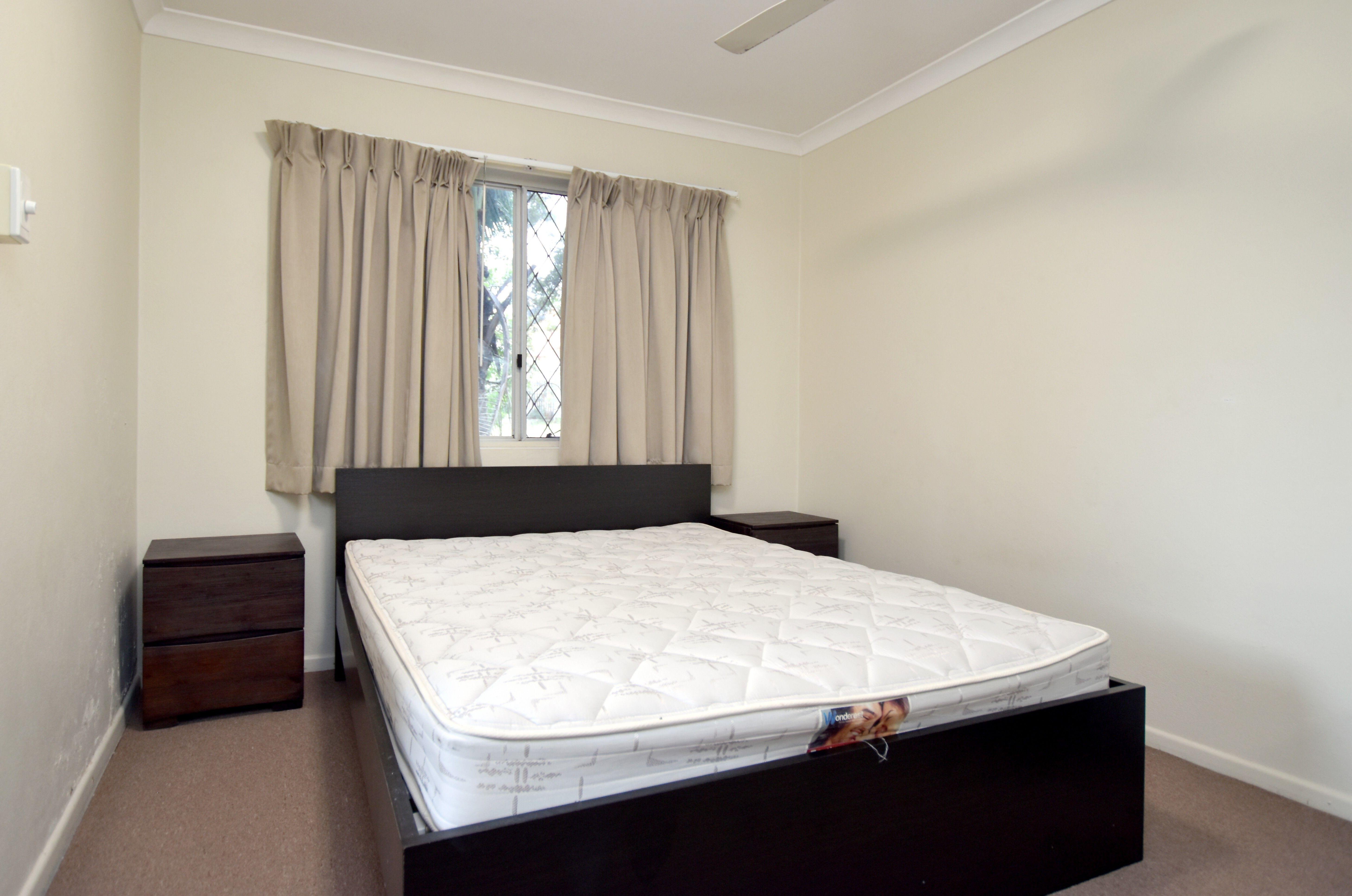 SELF CONTAINED APARTMENT - GLADSTONE CBD