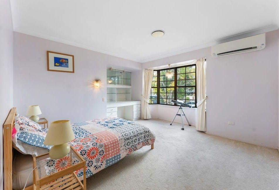 Private Cul-de-Sac Retreat with Pool in Bridgeman Downs