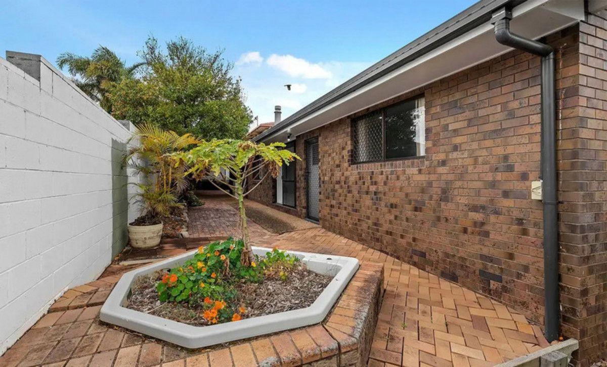 11 Nemira Street, Carseldine, QLD 4034 - House for Rent - harcourts.net