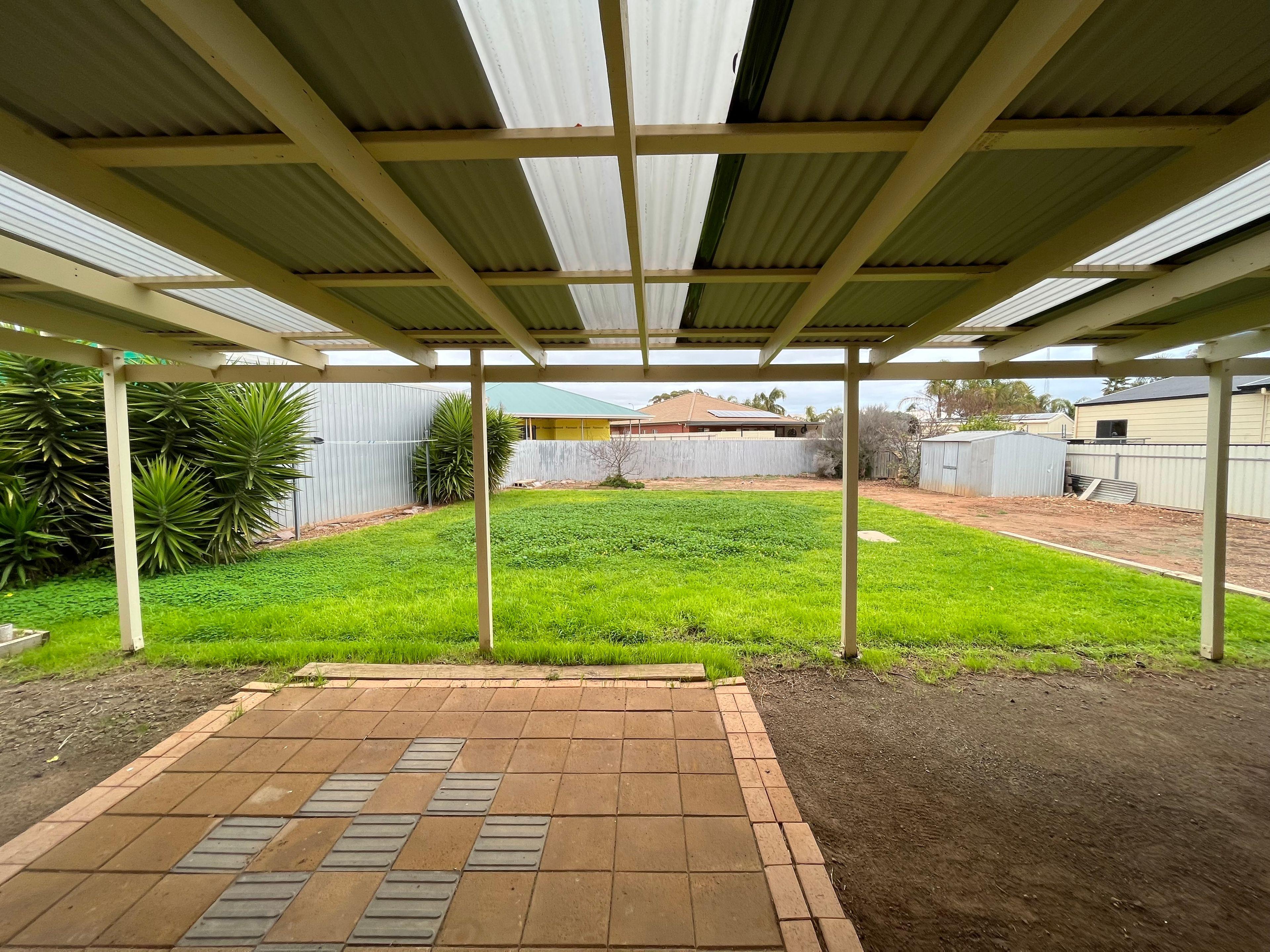 Low Maintenance Family Home - Available mid - November !