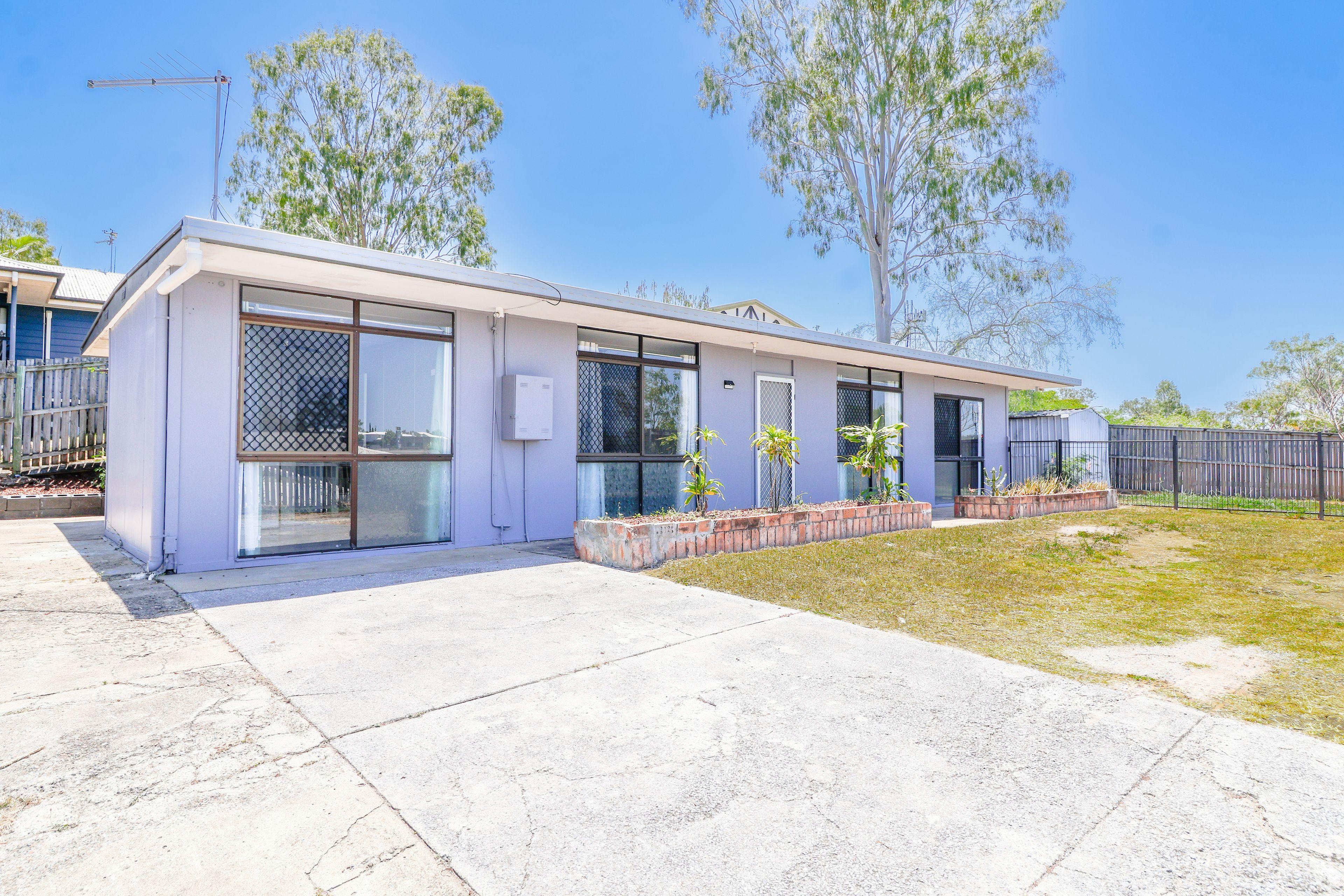 Prop-GPT: House: QLD Calliope, QLD 4680 FEEL RIGHT AT HOME AT 6 KYLEE CRESCENT - COMFORT, SPACE, AND STYLE IN THE HEART OF CALLIOPE!