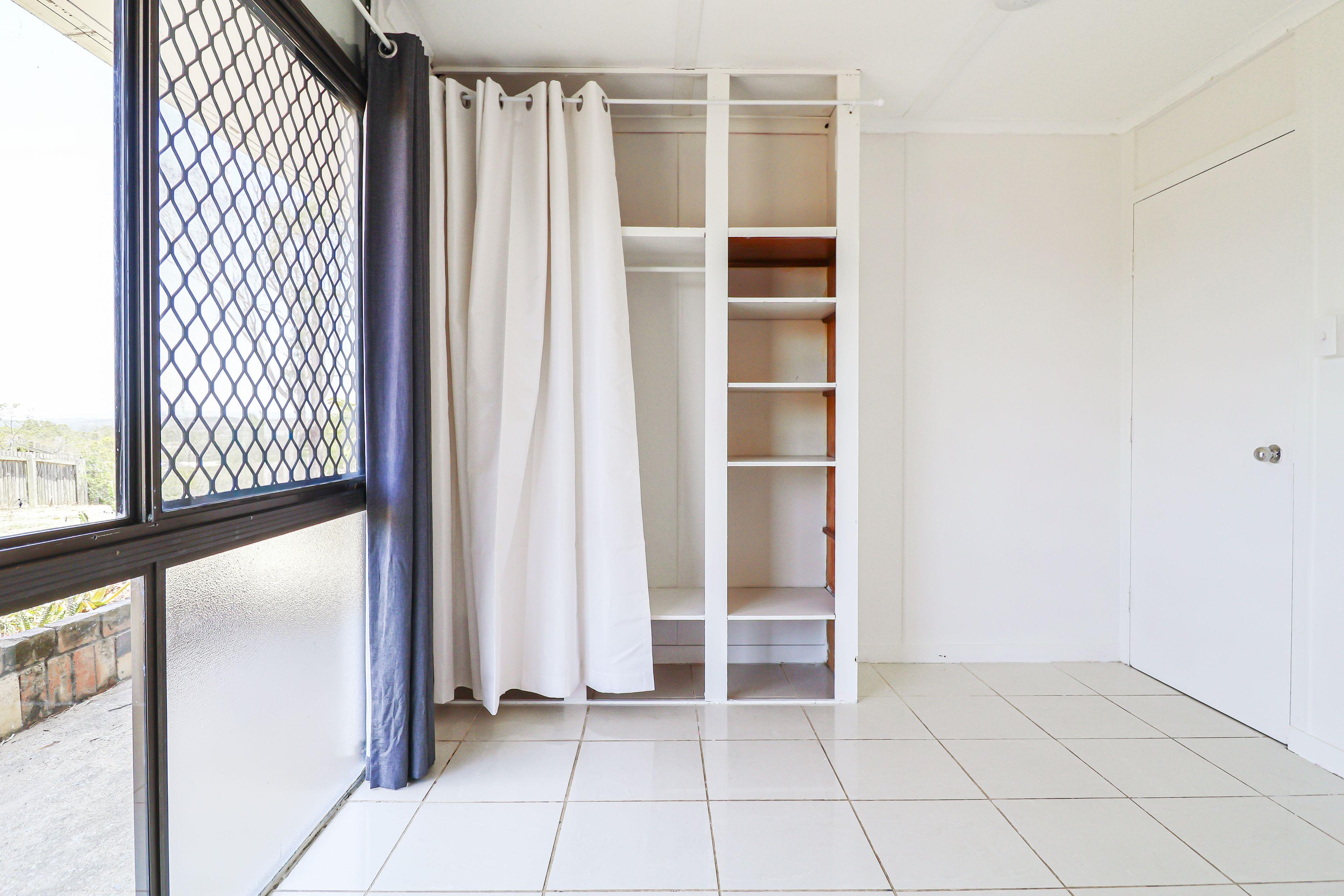 FEEL RIGHT AT HOME AT 6 KYLEE CRESCENT - COMFORT, SPACE, AND STYLE IN THE HEART OF CALLIOPE!