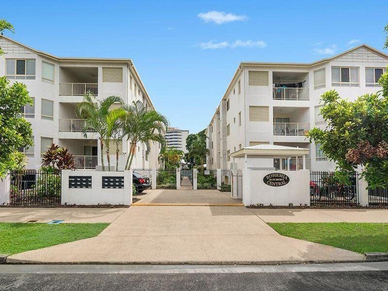 Prop-GPT: Unit: QLD Cairns North, QLD 4870 INNER CITY ABSOLUTE GEM - PARTLY FURNISHED