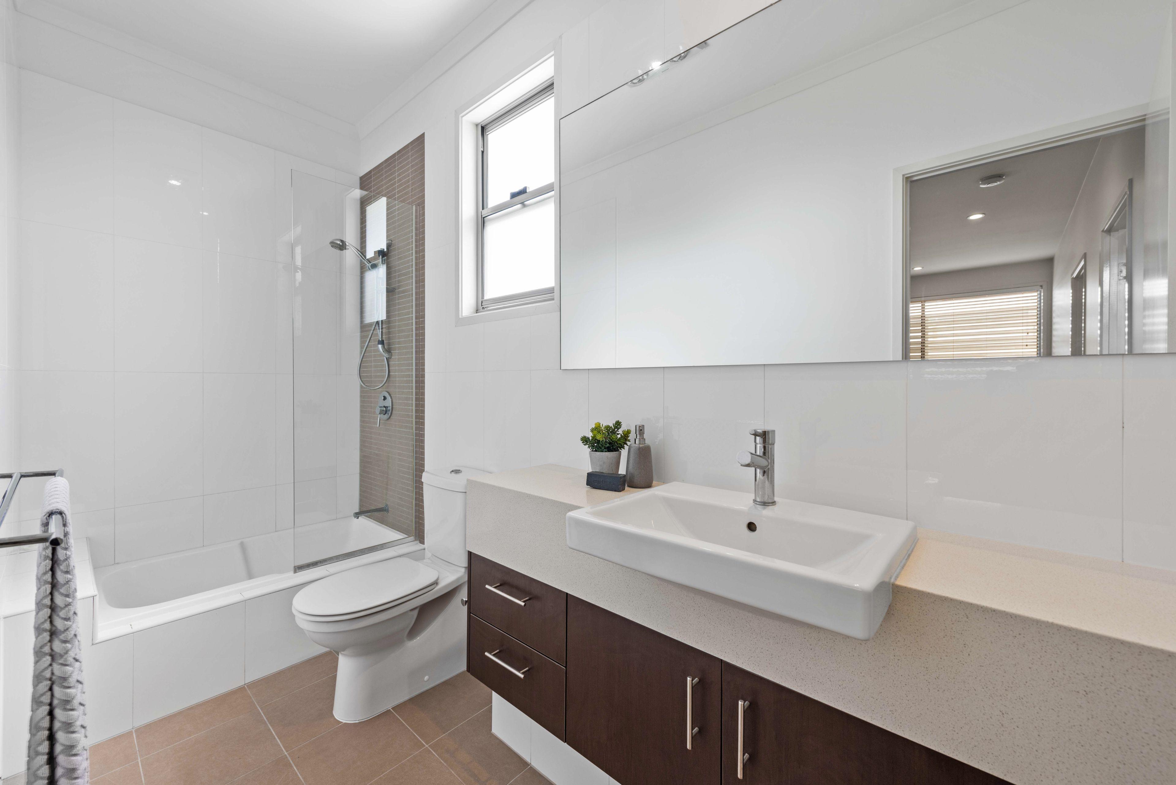 Modern Alderley home!