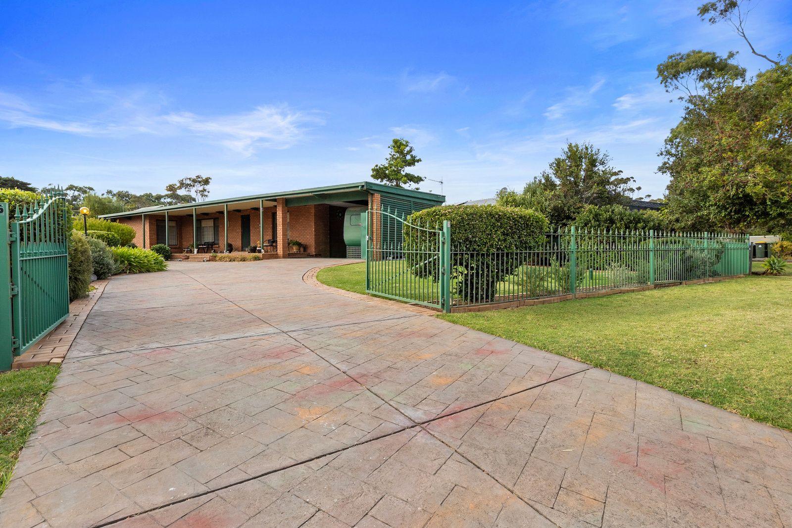 Prop-GPT: House: SA Carrickalinga, SA 5204 Lovely home within walking distance to Carrrickalinga Beach