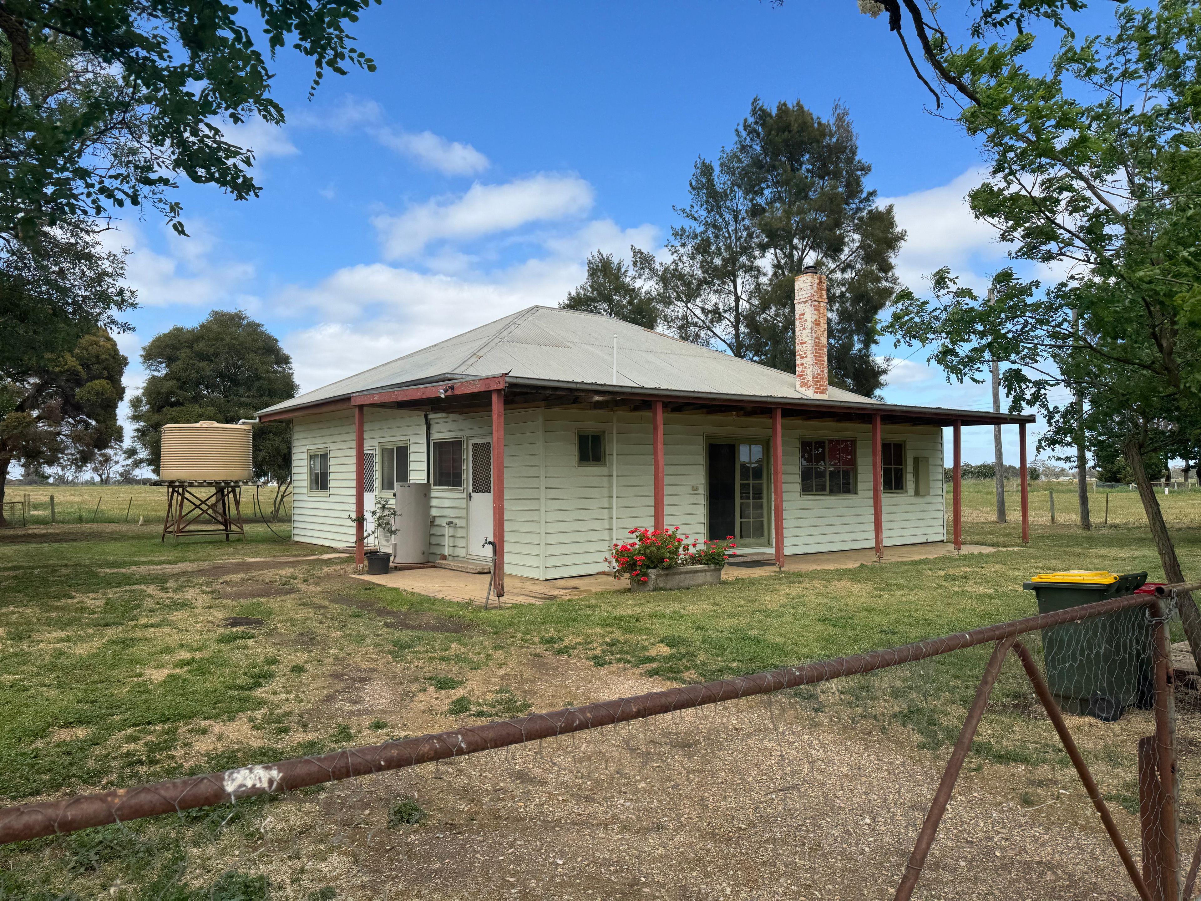 Rural Living - 3 Bedroom Home
