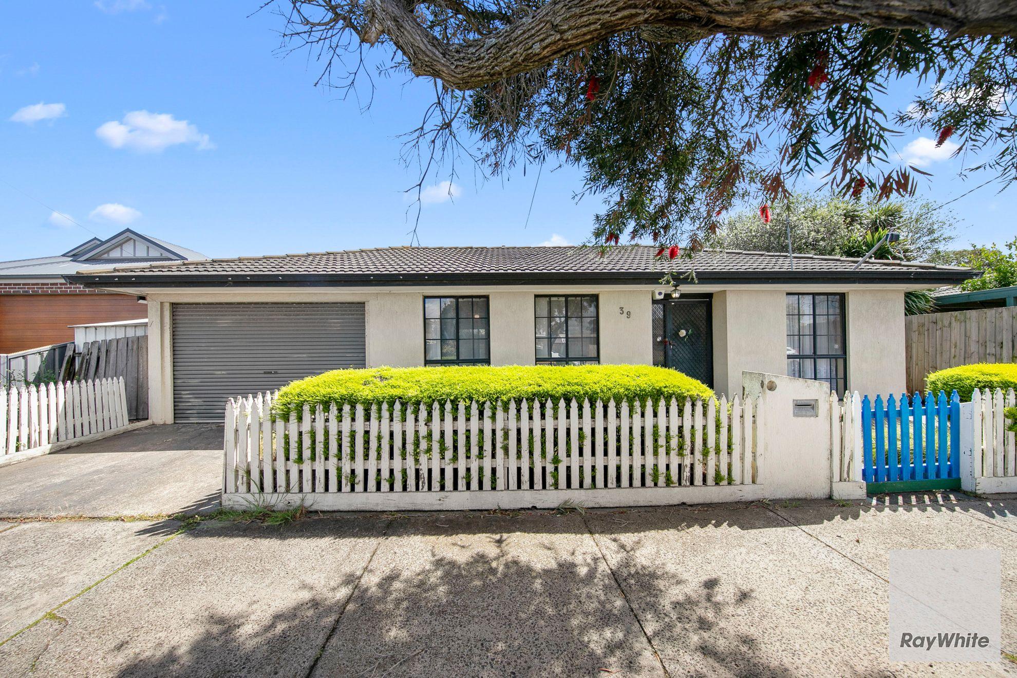 Prop-GPT: House: VIC Altona, VIC 3018 Request An Inspection To Register For Property Inspection
