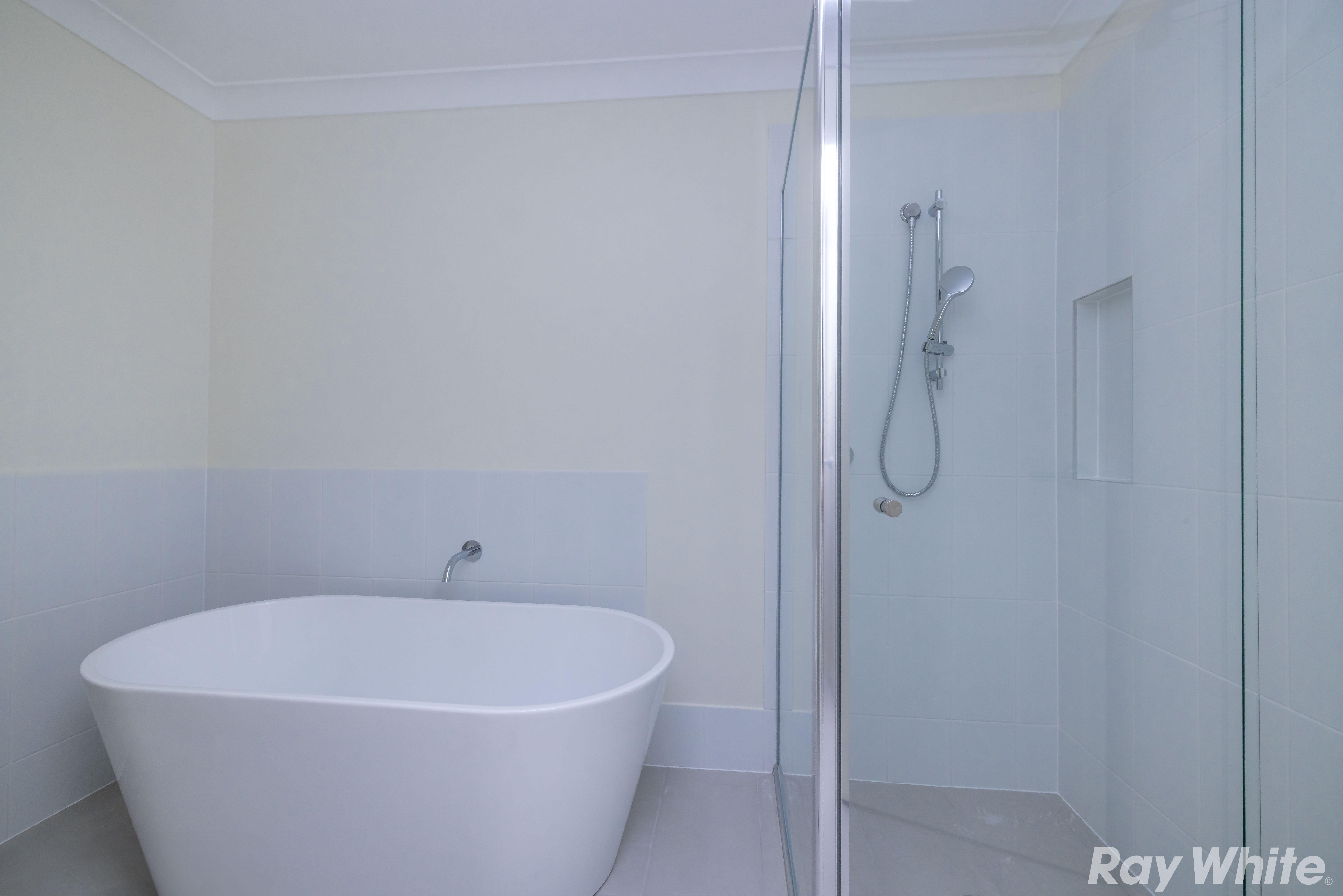 BEAUTIFUL BRAND NEW 3 BEDROOM VILLA!!