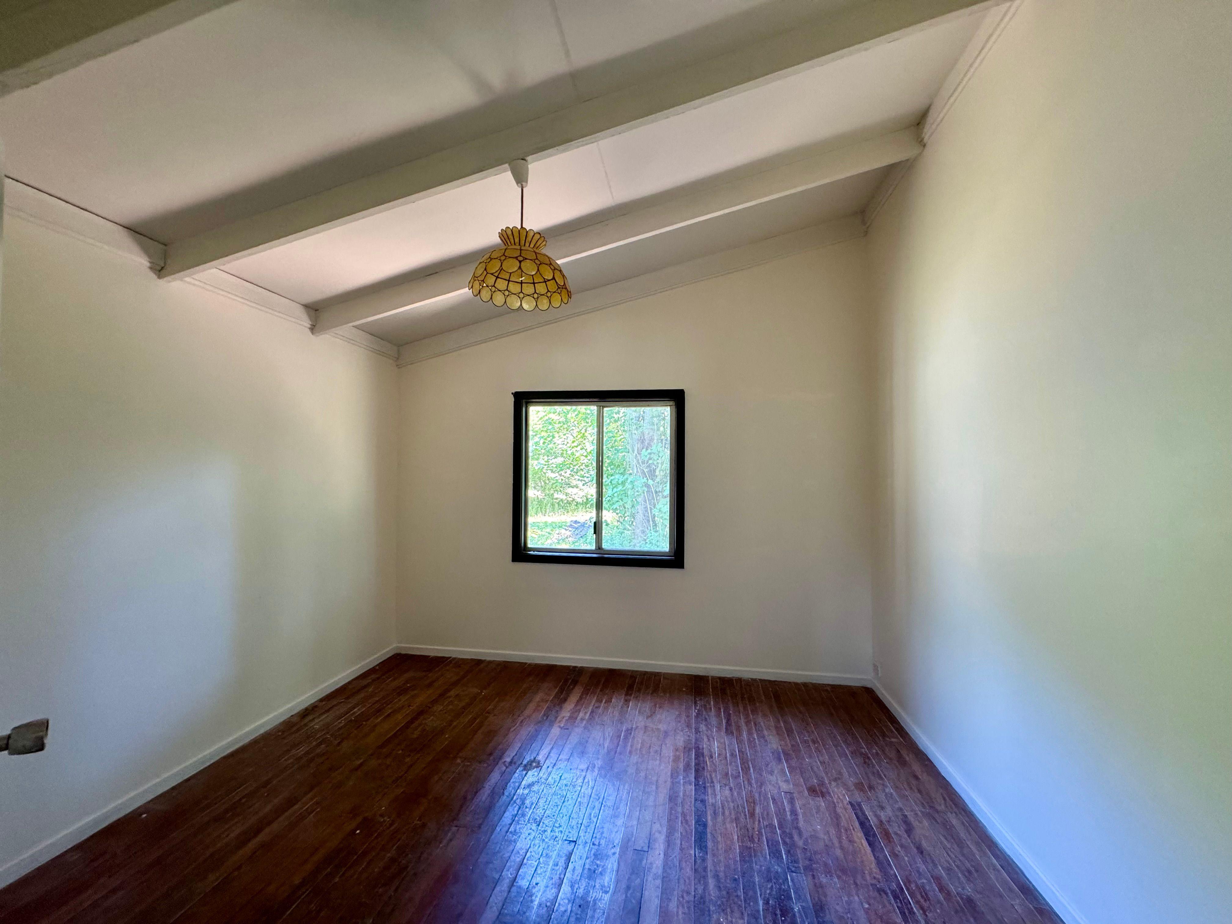 Peaceful, Private Retreat in Collins Creek Valley