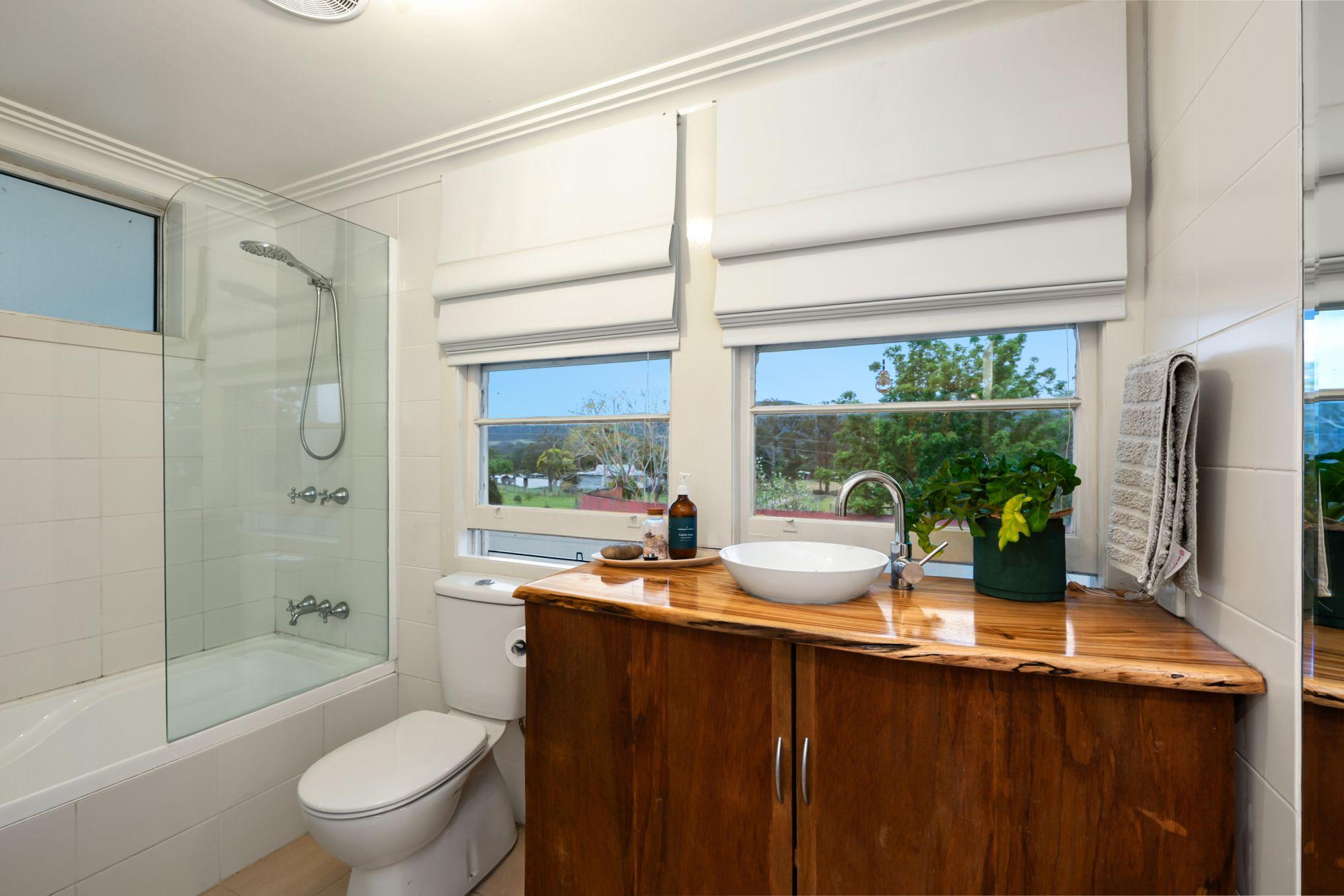 'Glengourdie' Two Homes, Yoga Dome & Guest Facilities on 5.2ha - Lifestyle, Income & Space to Breathe