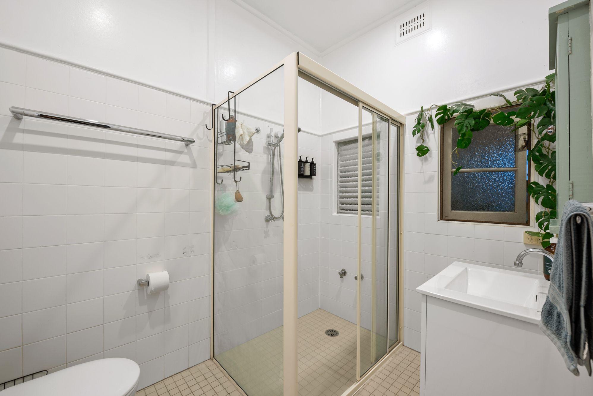 'Glengourdie' Two Homes, Yoga Dome & Guest Facilities on 5.2ha - Lifestyle, Income & Space to Breathe