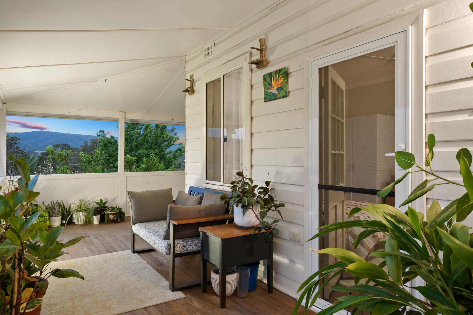 'Glengourdie' Two Homes, Yoga Dome & Guest Facilities on 5.2ha - Lifestyle, Income & Space to Breathe