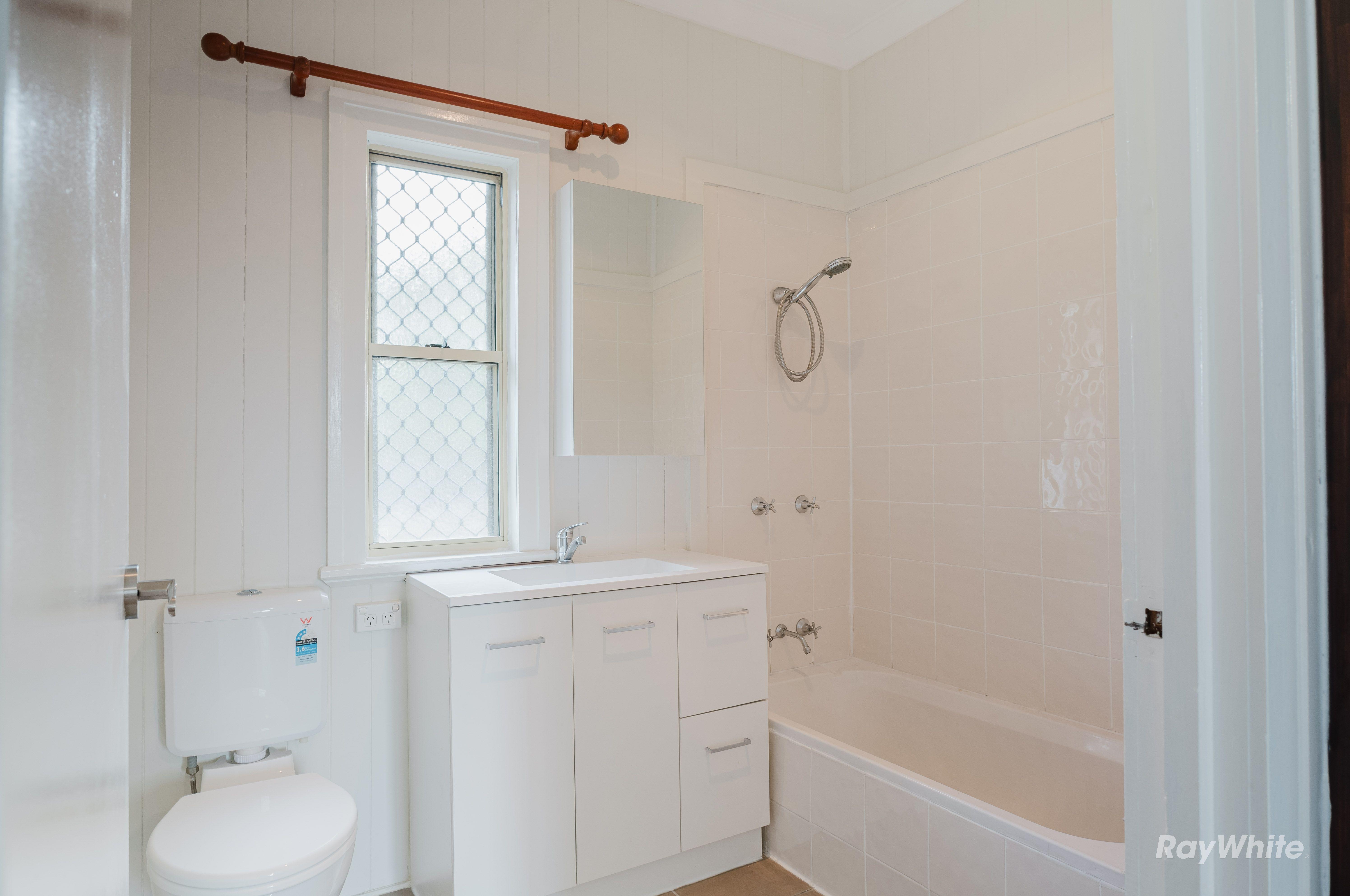 Stylishly Renovated Home with Space, Privacy & Convenience