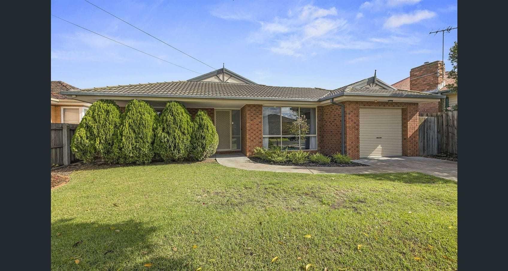 Prop-GPT: House: VIC North Geelong, VIC 3215 37 Giddings Street, North Geelong, VIC 3215 - House for Rent - harcourts.net