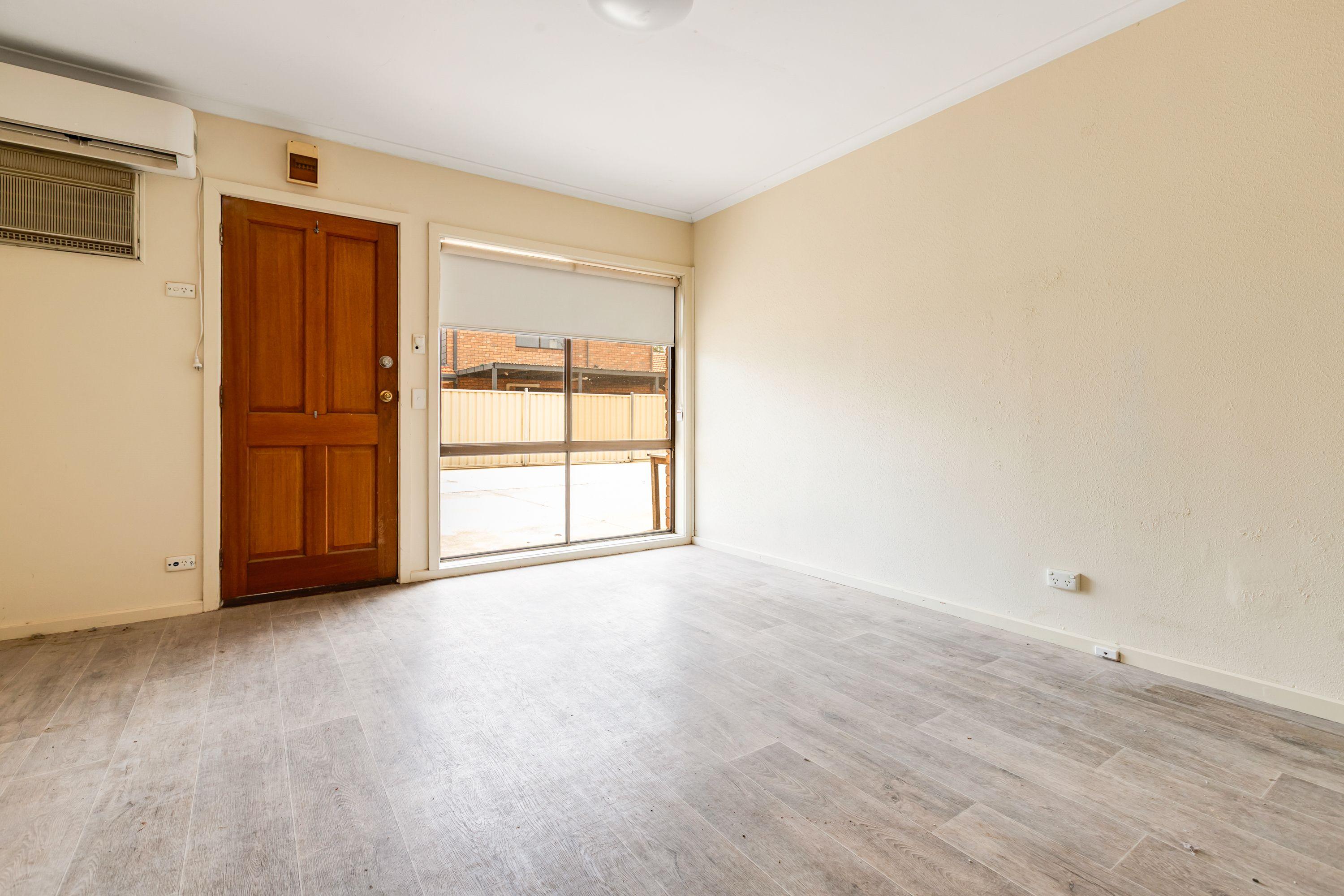 Low Maintenance Studio Unit