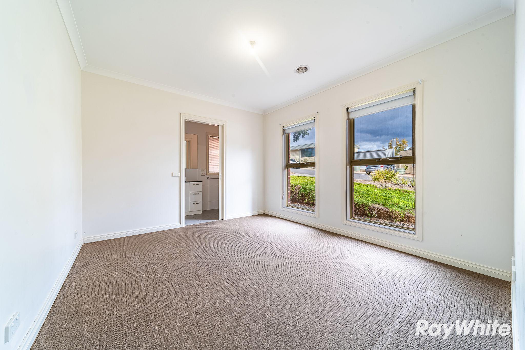 Stunning 3 Bedroom in a much sought after quiet pocket of Golden Square